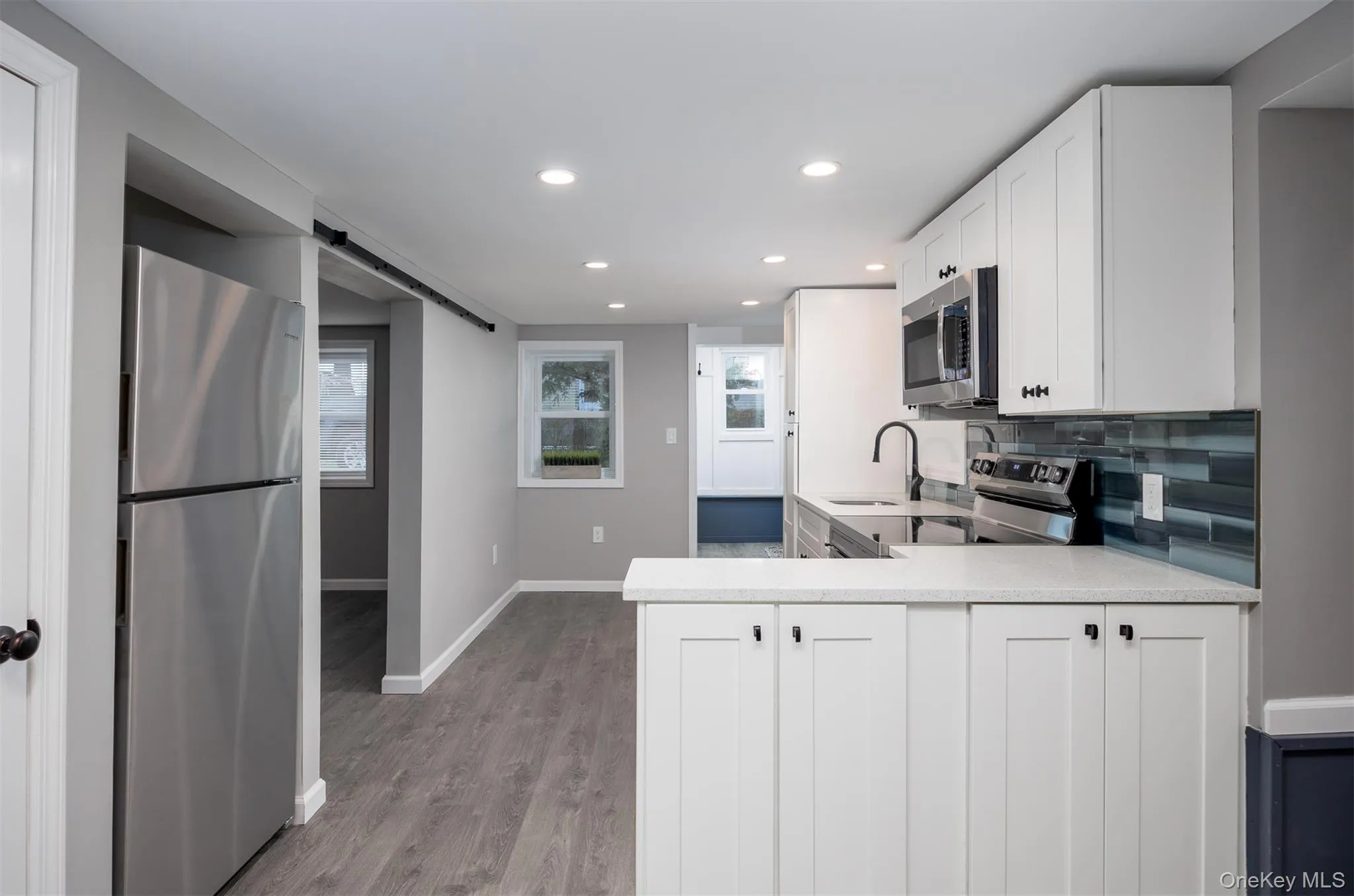 108 Ralph Avenue, Babylon, NY, 1 Bedroom Bedrooms, 4 Rooms Rooms,1 BathroomBathrooms,Residential Lease,For Rent,Ralph,0,979661 108 Ralph Avenue, Babylon, NY, 1 Bedroom Bedrooms, 4 Rooms Rooms,1 BathroomBathrooms,Residential Lease,For Rent,Ralph,0,979661