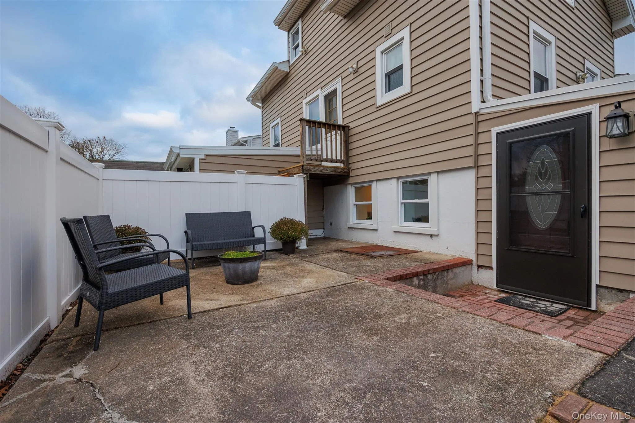 108 Ralph Avenue, Babylon, NY, 1 Bedroom Bedrooms, 4 Rooms Rooms,1 BathroomBathrooms,Residential Lease,For Rent,Ralph,0,979661 108 Ralph Avenue, Babylon, NY, 1 Bedroom Bedrooms, 4 Rooms Rooms,1 BathroomBathrooms,Residential Lease,For Rent,Ralph,0,979661