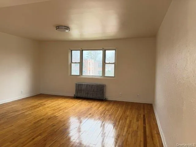 1084 Fenwood Drive, Hempstead, NY, 1 Bedroom Bedrooms, 3 Rooms Rooms,1 BathroomBathrooms,Residential Lease,For Rent,Fenwood,0,979663 1084 Fenwood Drive, Hempstead, NY, 1 Bedroom Bedrooms, 3 Rooms Rooms,1 BathroomBathrooms,Residential Lease,For Rent,Fenwood,0,979663