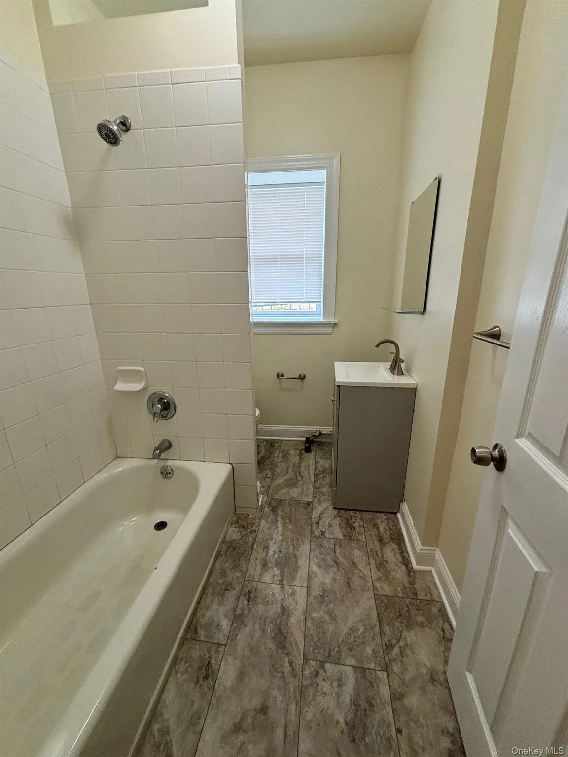 375 Greenwich Avenue, Greenwich, CT, 2 Bedrooms Bedrooms, 4 Rooms Rooms,1 BathroomBathrooms,Residential Lease,For Rent,Greenwich,0,979664 375 Greenwich Avenue, Greenwich, CT, 2 Bedrooms Bedrooms, 4 Rooms Rooms,1 BathroomBathrooms,Residential Lease,For Rent,Greenwich,0,979664