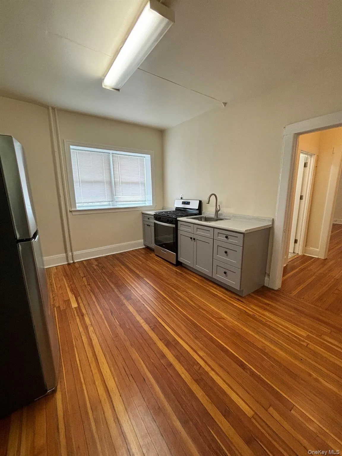 375 Greenwich Avenue, Greenwich, CT, 2 Bedrooms Bedrooms, 4 Rooms Rooms,1 BathroomBathrooms,Residential Lease,For Rent,Greenwich,0,979664 375 Greenwich Avenue, Greenwich, CT, 2 Bedrooms Bedrooms, 4 Rooms Rooms,1 BathroomBathrooms,Residential Lease,For Rent,Greenwich,0,979664