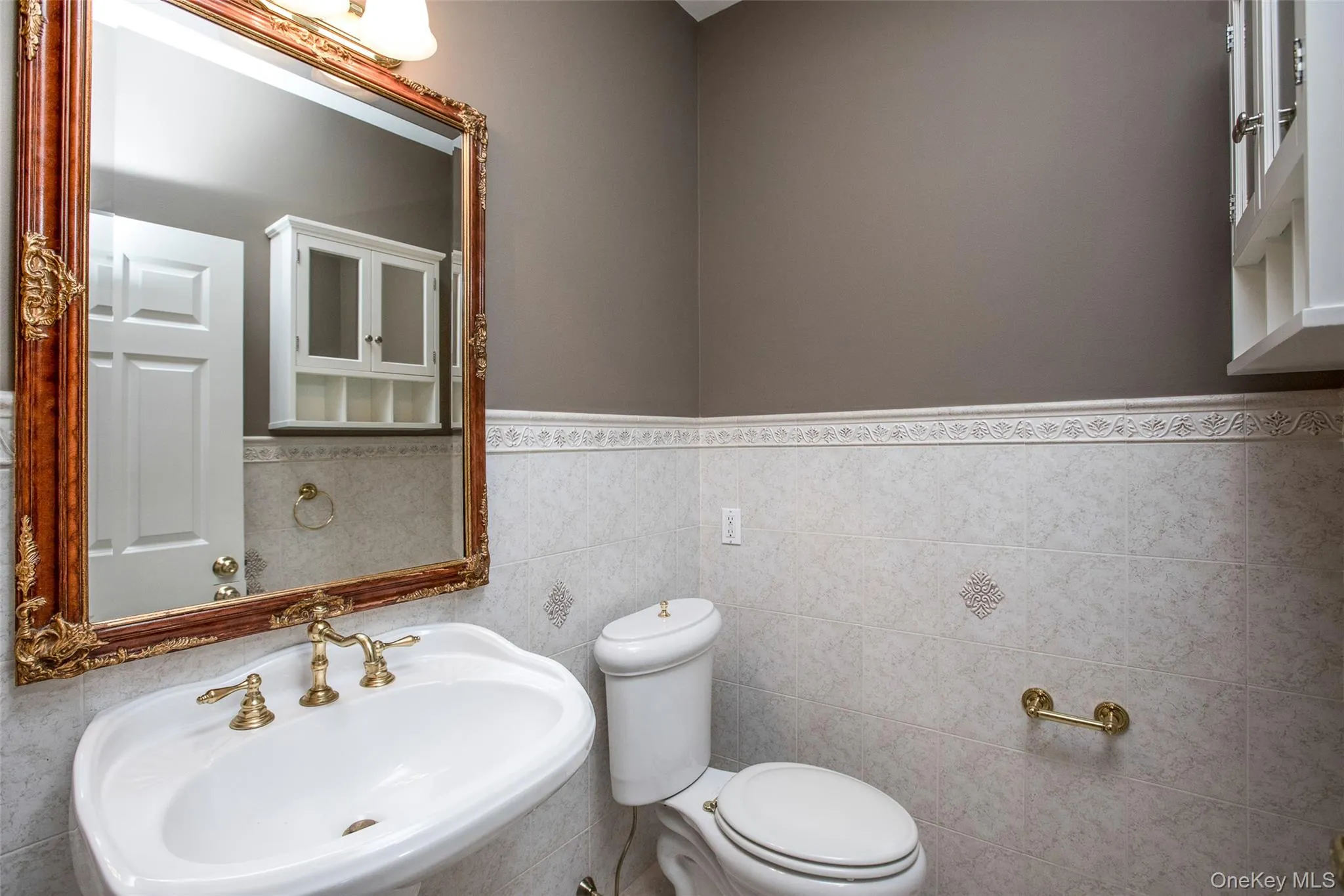 423 English Place, Rye Town, NY, 4 Bedrooms Bedrooms, 9 Rooms Rooms,3 BathroomsBathrooms,Residential Lease,For Rent,English,0,979697 423 English Place, Rye Town, NY, 4 Bedrooms Bedrooms, 9 Rooms Rooms,3 BathroomsBathrooms,Residential Lease,For Rent,English,0,979697