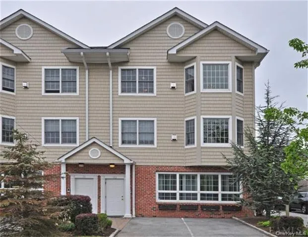 153 Montgomery Avenue, Eastchester, NY, 2 Bedrooms Bedrooms, 5 Rooms Rooms,2 BathroomsBathrooms,Residential Lease,For Rent,Montgomery,0,979719 153 Montgomery Avenue, Eastchester, NY, 2 Bedrooms Bedrooms, 5 Rooms Rooms,2 BathroomsBathrooms,Residential Lease,For Rent,Montgomery,0,979719