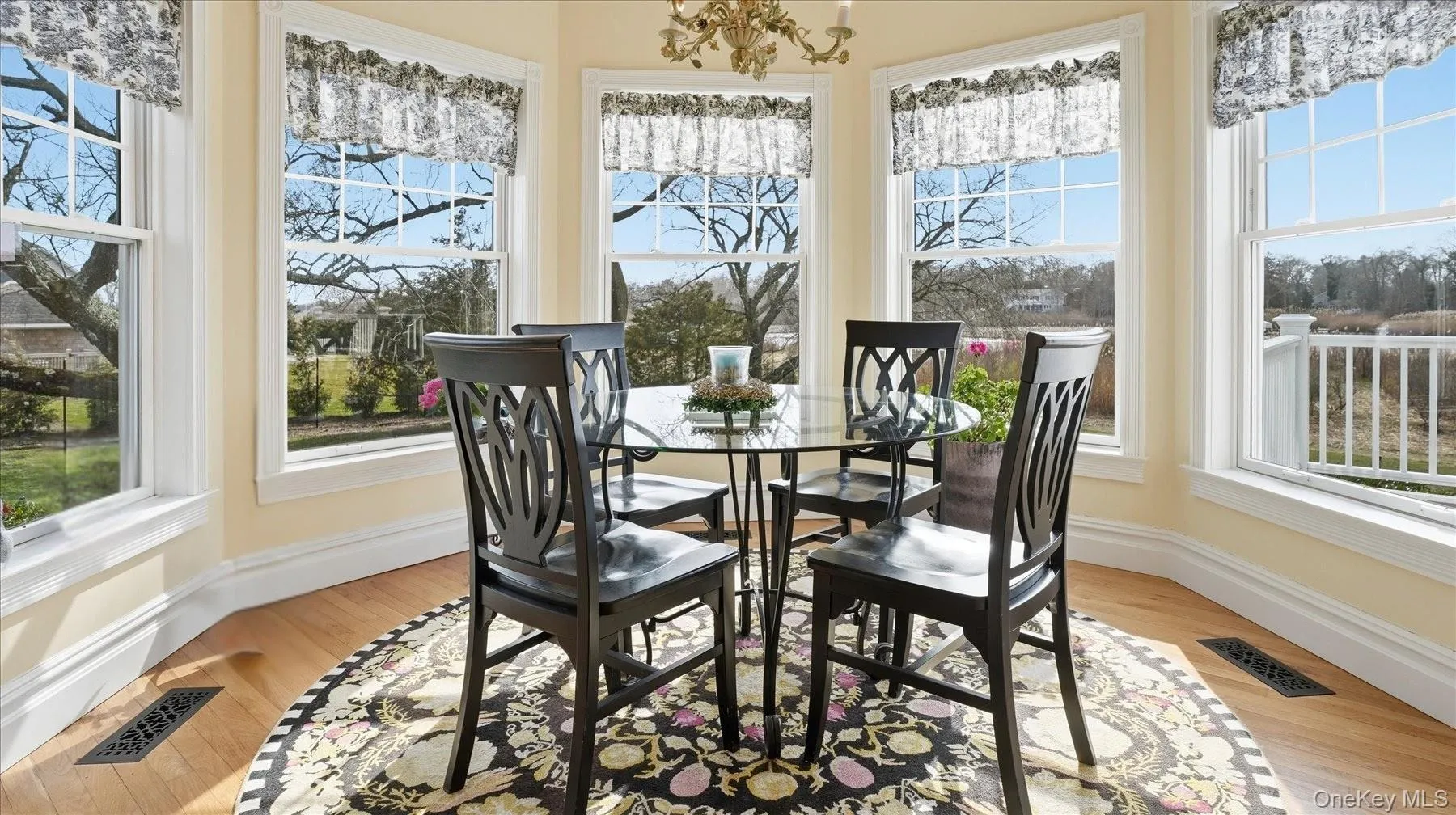 Sunny dining nook Sunny dining nook