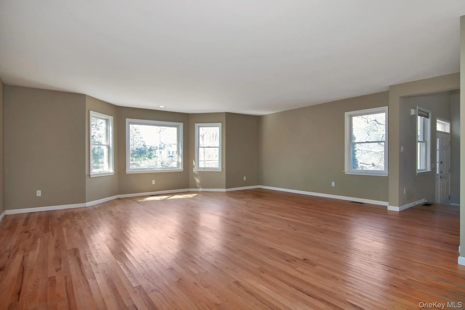 4 Manor Place, White Plains, NY, 3 Bedrooms Bedrooms, 7 Rooms Rooms,2 BathroomsBathrooms,Residential,For Rent,Manor,0,979742 4 Manor Place, White Plains, NY, 3 Bedrooms Bedrooms, 7 Rooms Rooms,2 BathroomsBathrooms,Residential,For Rent,Manor,0,979742