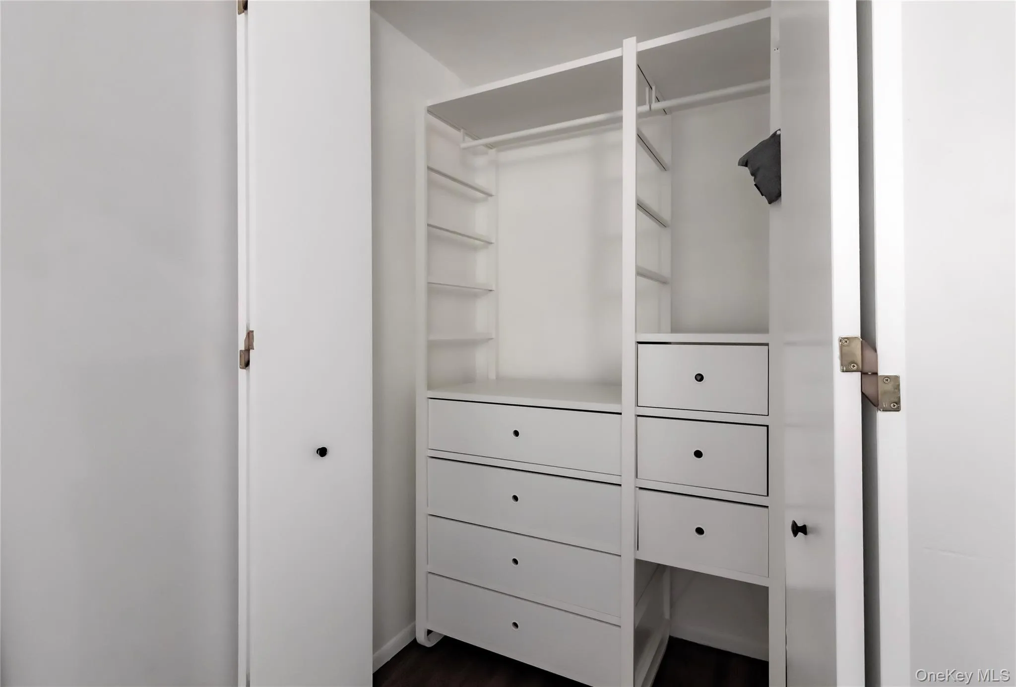 54 Erasmus Street, New York, NY, 2 Bedrooms Bedrooms, 4 Rooms Rooms,1 BathroomBathrooms,Residential,For Rent,Erasmus,0,979745 54 Erasmus Street, New York, NY, 2 Bedrooms Bedrooms, 4 Rooms Rooms,1 BathroomBathrooms,Residential,For Rent,Erasmus,0,979745