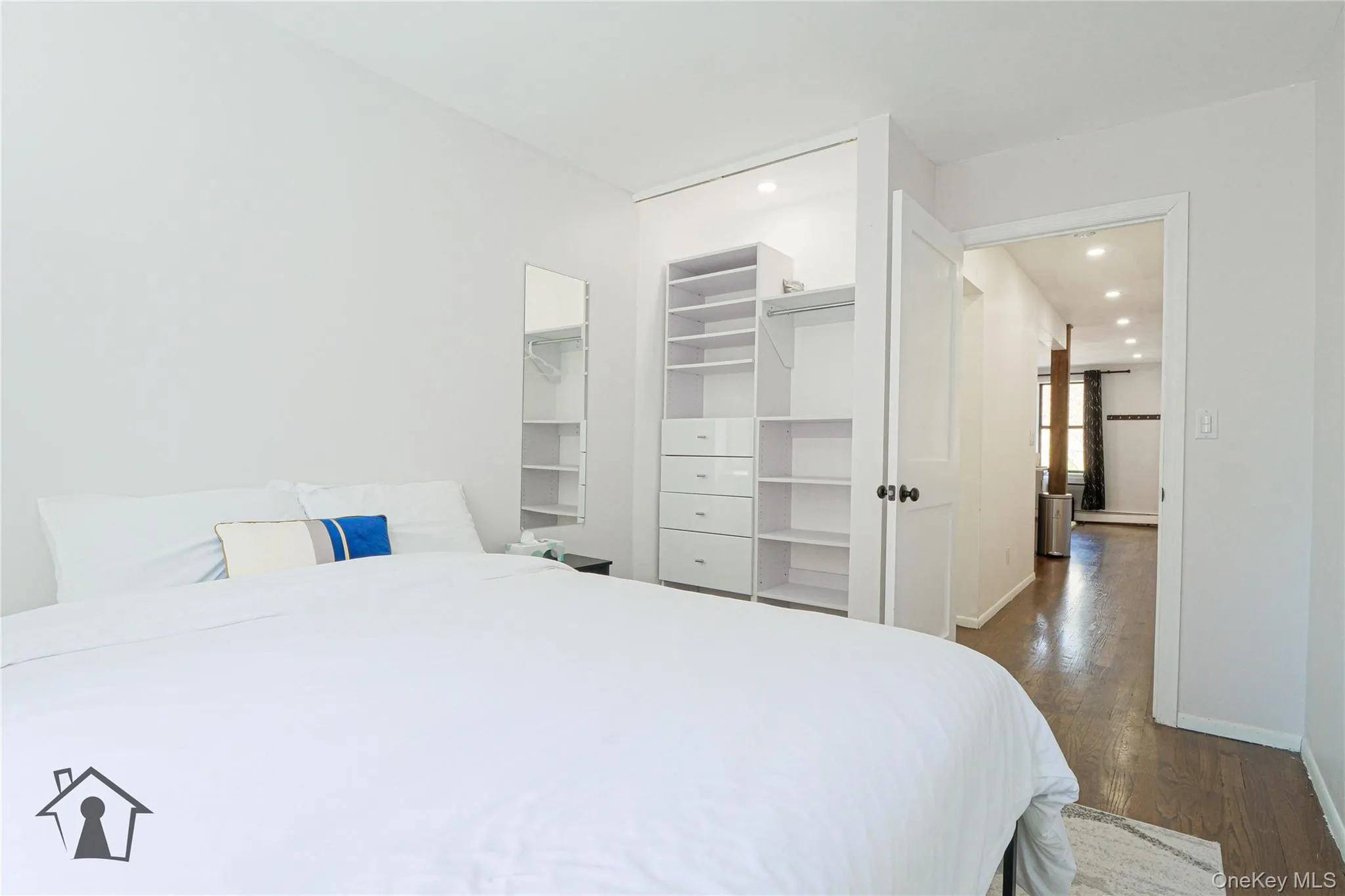 54 Erasmus Street, New York, NY, 2 Bedrooms Bedrooms, 4 Rooms Rooms,1 BathroomBathrooms,Residential,For Rent,Erasmus,0,979745 54 Erasmus Street, New York, NY, 2 Bedrooms Bedrooms, 4 Rooms Rooms,1 BathroomBathrooms,Residential,For Rent,Erasmus,0,979745