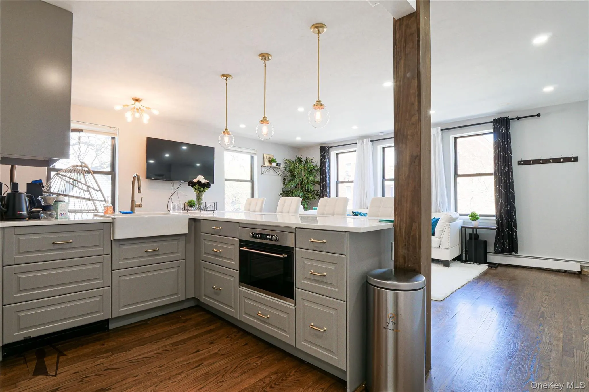 54 Erasmus Street, New York, NY, 2 Bedrooms Bedrooms, 4 Rooms Rooms,1 BathroomBathrooms,Residential,For Rent,Erasmus,0,979745 54 Erasmus Street, New York, NY, 2 Bedrooms Bedrooms, 4 Rooms Rooms,1 BathroomBathrooms,Residential,For Rent,Erasmus,0,979745