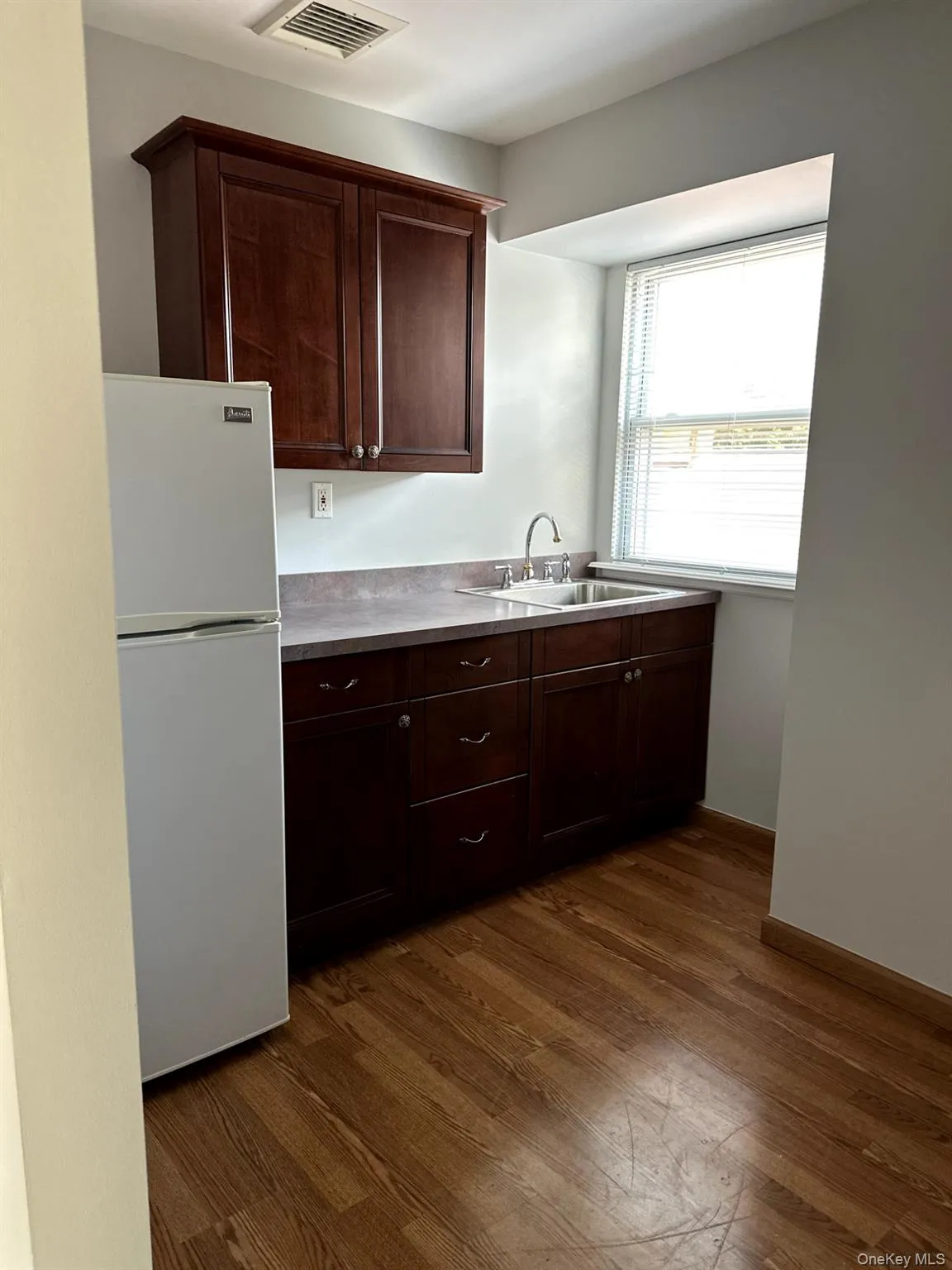 456 Jericho Turnpike, Huntington, NY, ,Commercial Lease,For Rent,Jericho,0,979751 456 Jericho Turnpike, Huntington, NY, ,Commercial Lease,For Rent,Jericho,0,979751