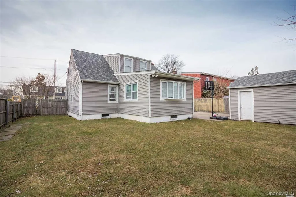 343 Greengrove Avenue, Hempstead, NY, 5 Bedrooms Bedrooms, 7 Rooms Rooms,2 BathroomsBathrooms,Residential Lease,For Rent,Greengrove,0,979785 343 Greengrove Avenue, Hempstead, NY, 5 Bedrooms Bedrooms, 7 Rooms Rooms,2 BathroomsBathrooms,Residential Lease,For Rent,Greengrove,0,979785