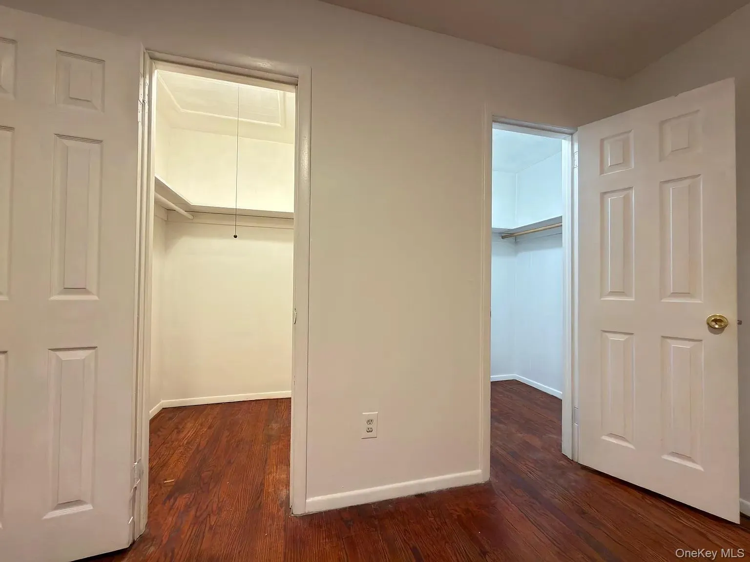 18 Bedford Avenue, Thompson, NY, 3 Bedrooms Bedrooms, 6 Rooms Rooms,1 BathroomBathrooms,Residential Lease,For Rent,Bedford,0,979787 18 Bedford Avenue, Thompson, NY, 3 Bedrooms Bedrooms, 6 Rooms Rooms,1 BathroomBathrooms,Residential Lease,For Rent,Bedford,0,979787