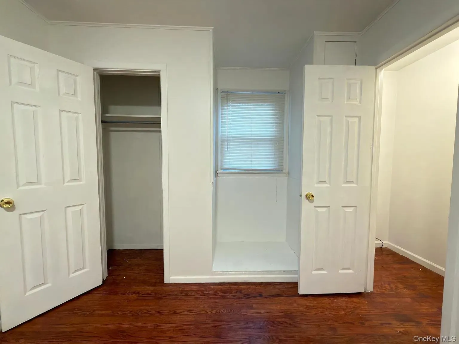 18 Bedford Avenue, Thompson, NY, 3 Bedrooms Bedrooms, 6 Rooms Rooms,1 BathroomBathrooms,Residential Lease,For Rent,Bedford,0,979787 18 Bedford Avenue, Thompson, NY, 3 Bedrooms Bedrooms, 6 Rooms Rooms,1 BathroomBathrooms,Residential Lease,For Rent,Bedford,0,979787