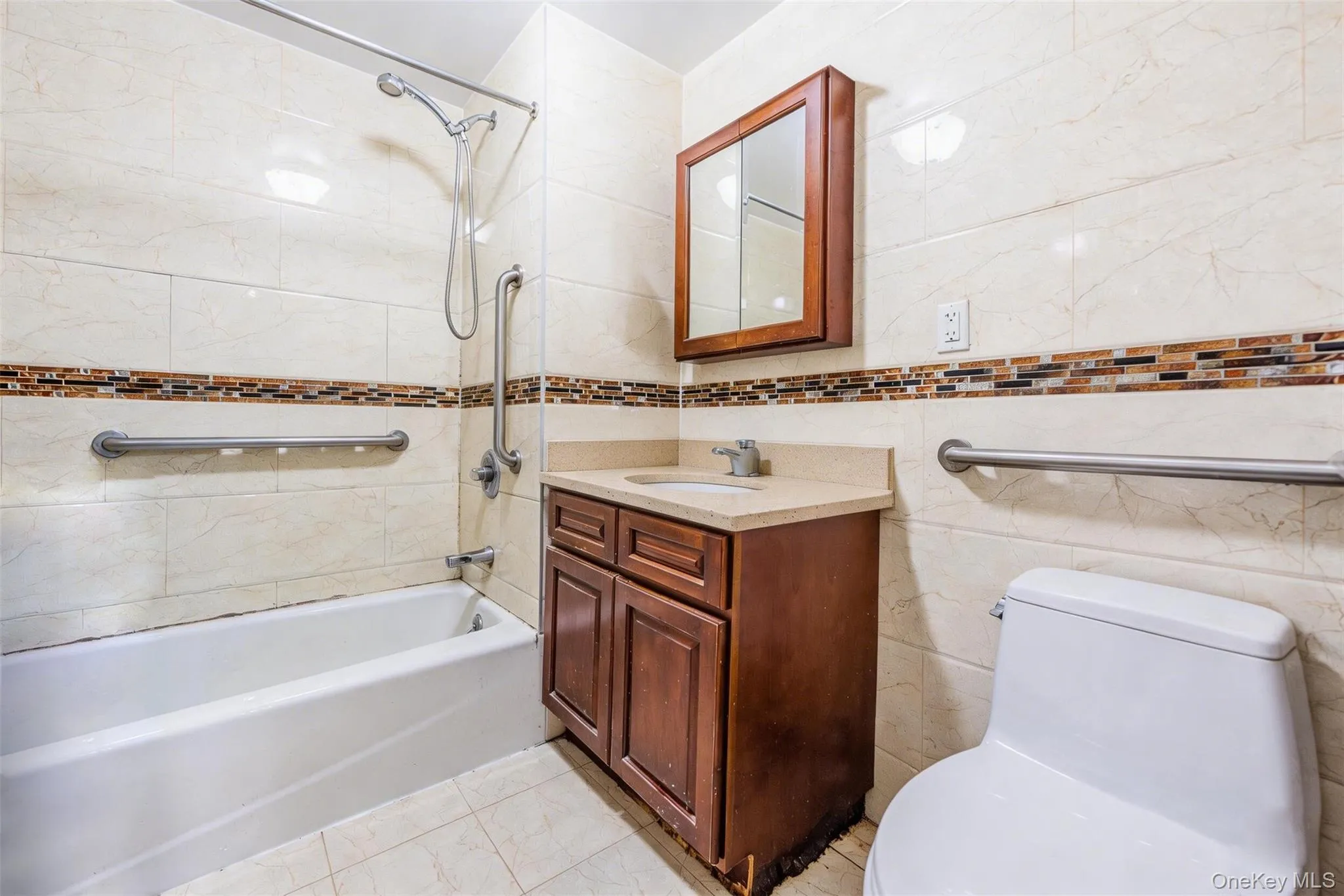 136-21 Latimer Place, New York, NY, 2 Bedrooms Bedrooms, 6 Rooms Rooms,2 BathroomsBathrooms,Residential Sale,For Rent,Latimer,0,979799 136-21 Latimer Place, New York, NY, 2 Bedrooms Bedrooms, 6 Rooms Rooms,2 BathroomsBathrooms,Residential Sale,For Rent,Latimer,0,979799