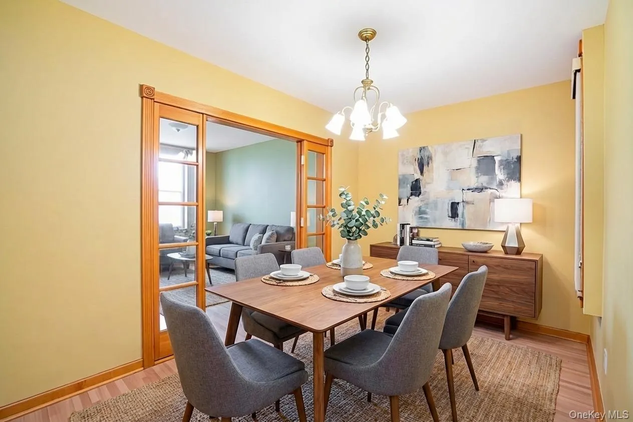 71-20 68th Street, New York, NY, 3 Bedrooms Bedrooms, 6 Rooms Rooms,1 BathroomBathrooms,Residential Lease,For Rent,68th,0,979801 71-20 68th Street, New York, NY, 3 Bedrooms Bedrooms, 6 Rooms Rooms,1 BathroomBathrooms,Residential Lease,For Rent,68th,0,979801