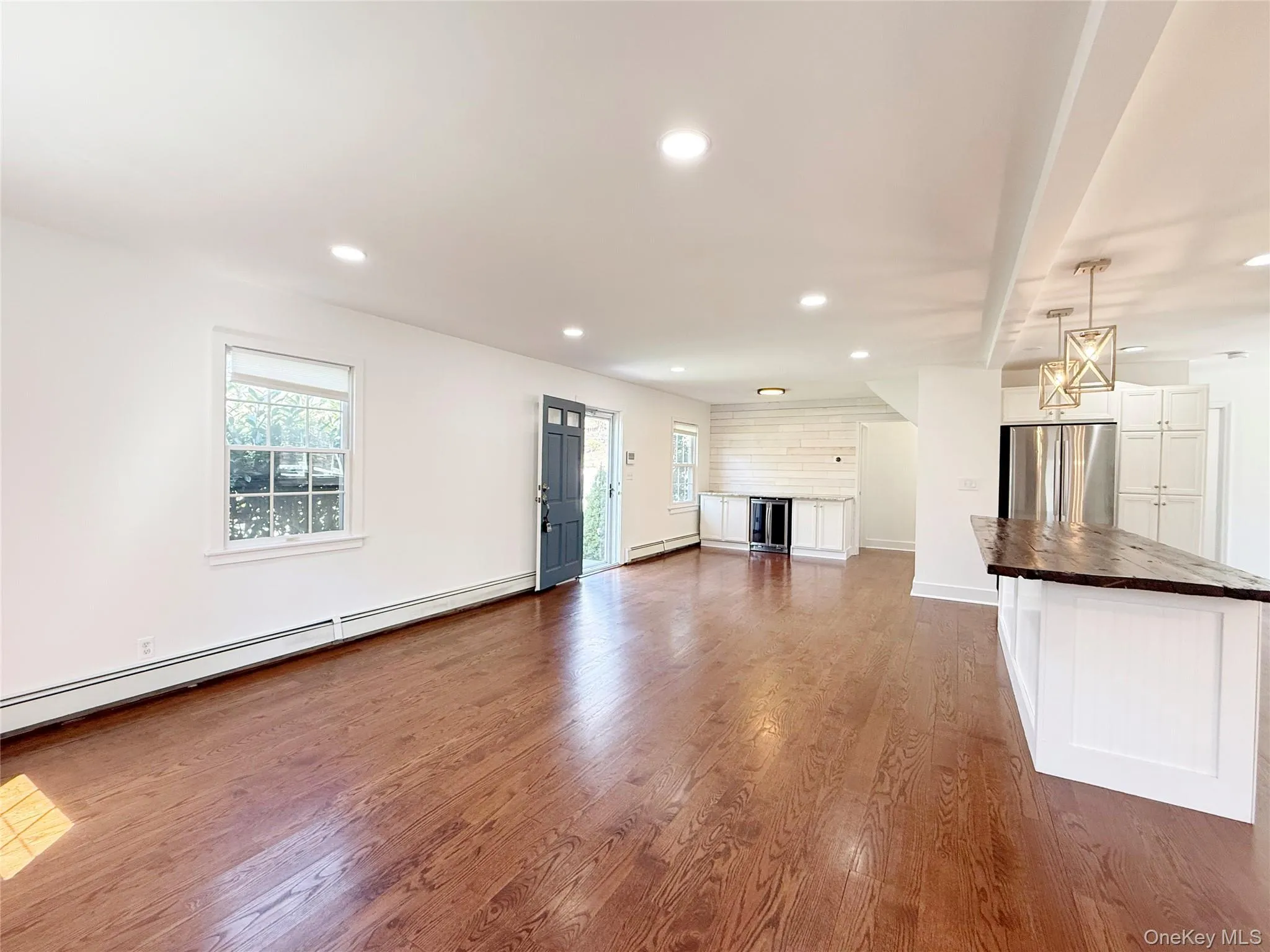 18 Bayles Avenue, Brookhaven, NY, 4 Bedrooms Bedrooms, 10 Rooms Rooms,2 BathroomsBathrooms,Residential Lease,For Rent,Bayles,0,979803 18 Bayles Avenue, Brookhaven, NY, 4 Bedrooms Bedrooms, 10 Rooms Rooms,2 BathroomsBathrooms,Residential Lease,For Rent,Bayles,0,979803