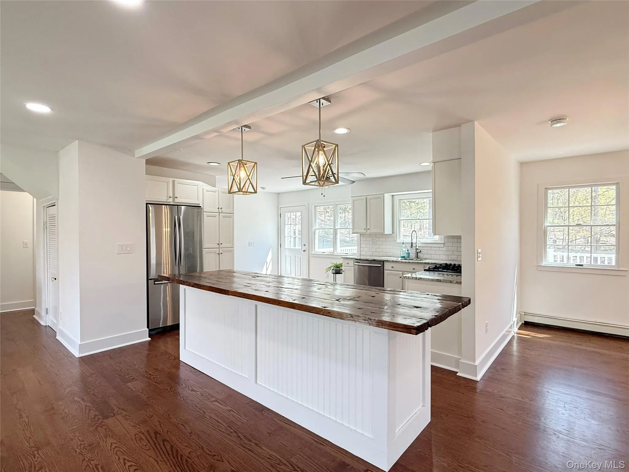 18 Bayles Avenue, Brookhaven, NY, 4 Bedrooms Bedrooms, 10 Rooms Rooms,2 BathroomsBathrooms,Residential Lease,For Rent,Bayles,0,979803 18 Bayles Avenue, Brookhaven, NY, 4 Bedrooms Bedrooms, 10 Rooms Rooms,2 BathroomsBathrooms,Residential Lease,For Rent,Bayles,0,979803