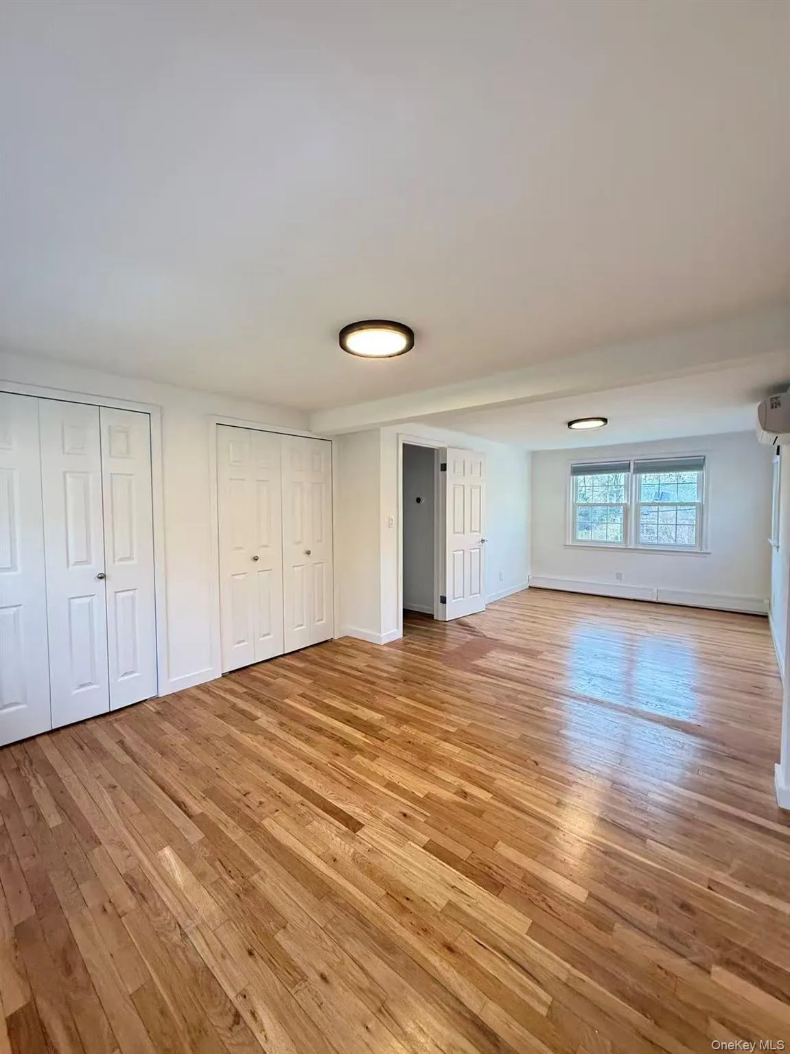 Upstair bedroom 1 Upstair bedroom 1