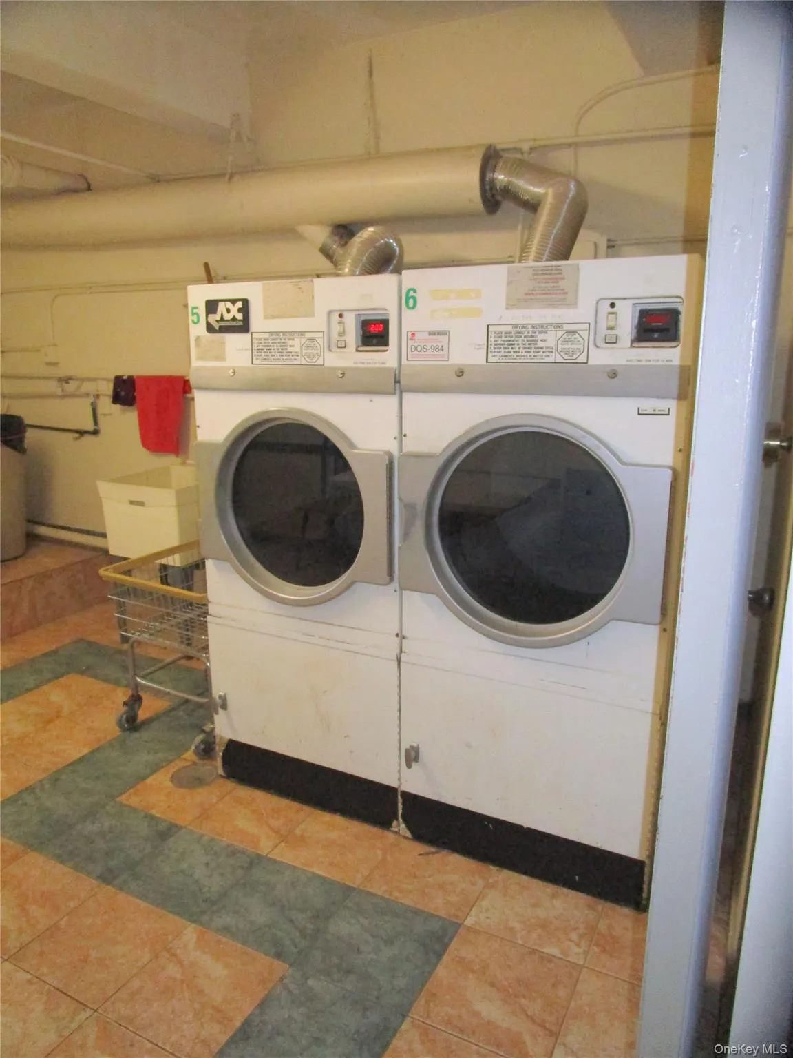123 Valentine Lane, Yonkers, NY, 1 Bedroom Bedrooms, 3 Rooms Rooms,1 BathroomBathrooms,Residential Lease,For Rent,Valentine,0,979813 123 Valentine Lane, Yonkers, NY, 1 Bedroom Bedrooms, 3 Rooms Rooms,1 BathroomBathrooms,Residential Lease,For Rent,Valentine,0,979813