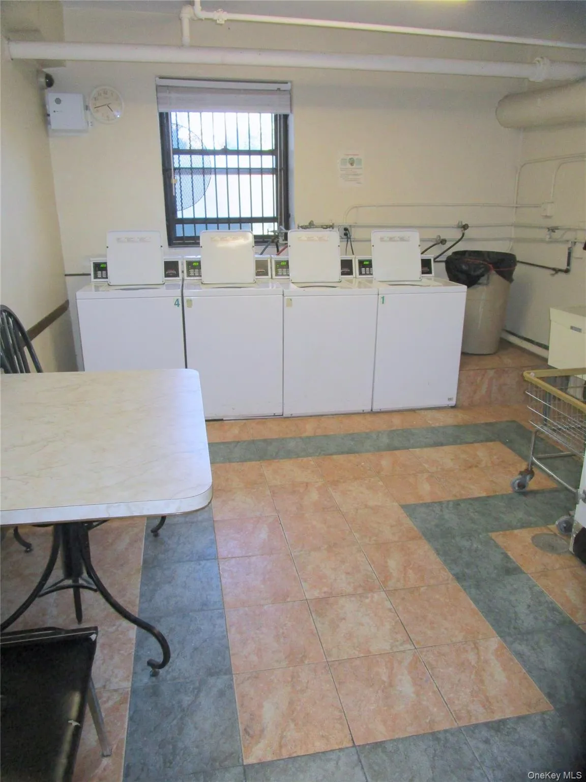 123 Valentine Lane, Yonkers, NY, 1 Bedroom Bedrooms, 3 Rooms Rooms,1 BathroomBathrooms,Residential Lease,For Rent,Valentine,0,979813 123 Valentine Lane, Yonkers, NY, 1 Bedroom Bedrooms, 3 Rooms Rooms,1 BathroomBathrooms,Residential Lease,For Rent,Valentine,0,979813