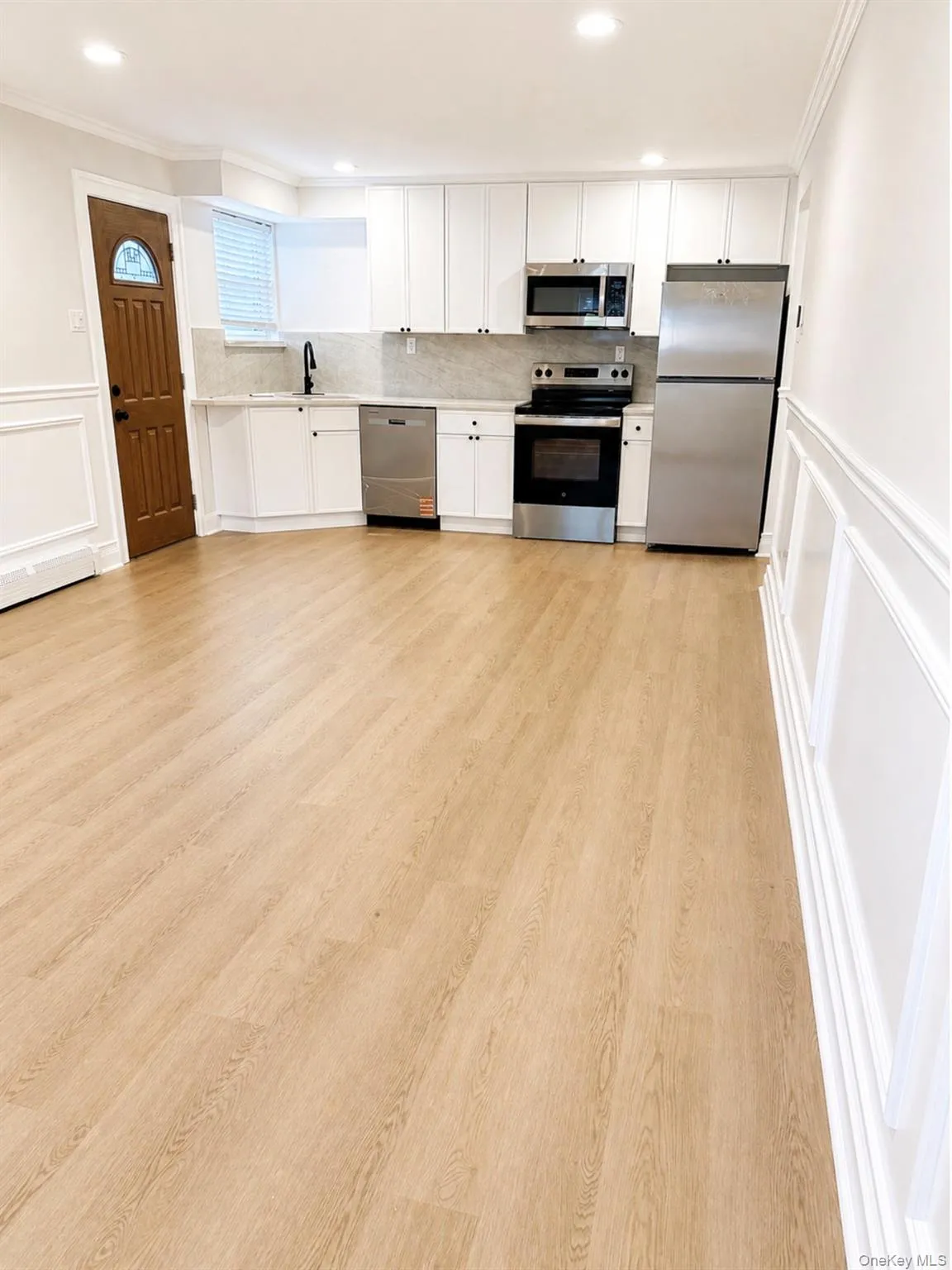 4024 Monticello Avenue, New York, NY, 1 Bedroom Bedrooms, 4 Rooms Rooms,1 BathroomBathrooms,Residential Lease,For Rent,Monticello,0,979839 4024 Monticello Avenue, New York, NY, 1 Bedroom Bedrooms, 4 Rooms Rooms,1 BathroomBathrooms,Residential Lease,For Rent,Monticello,0,979839