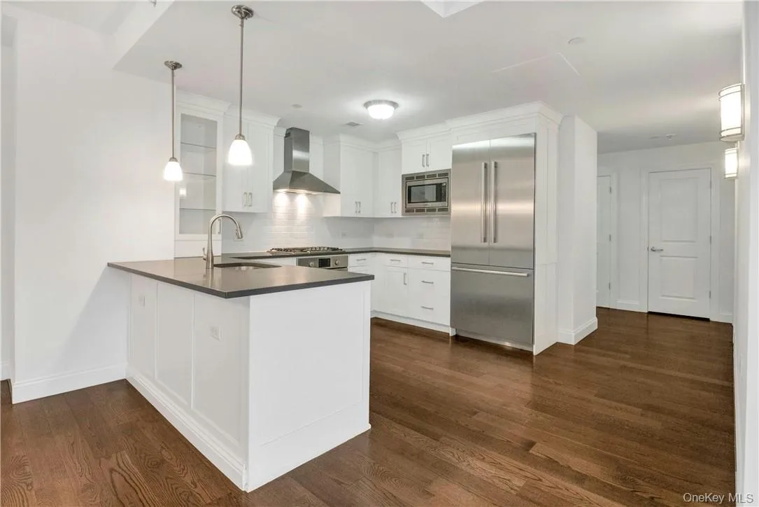 10 BYRON Place, Mamaroneck, NY, 2 Bedrooms Bedrooms, 4 Rooms Rooms,2 BathroomsBathrooms,Residential Lease,For Rent,BYRON,0,979849 10 BYRON Place, Mamaroneck, NY, 2 Bedrooms Bedrooms, 4 Rooms Rooms,2 BathroomsBathrooms,Residential Lease,For Rent,BYRON,0,979849