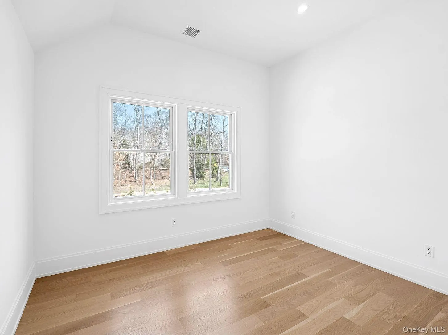 278 Hampton Street, East Hampton, NY, 6 Bedrooms Bedrooms, 10 Rooms Rooms,6 BathroomsBathrooms,Residential,For Rent,Hampton,0,979851 278 Hampton Street, East Hampton, NY, 6 Bedrooms Bedrooms, 10 Rooms Rooms,6 BathroomsBathrooms,Residential,For Rent,Hampton,0,979851