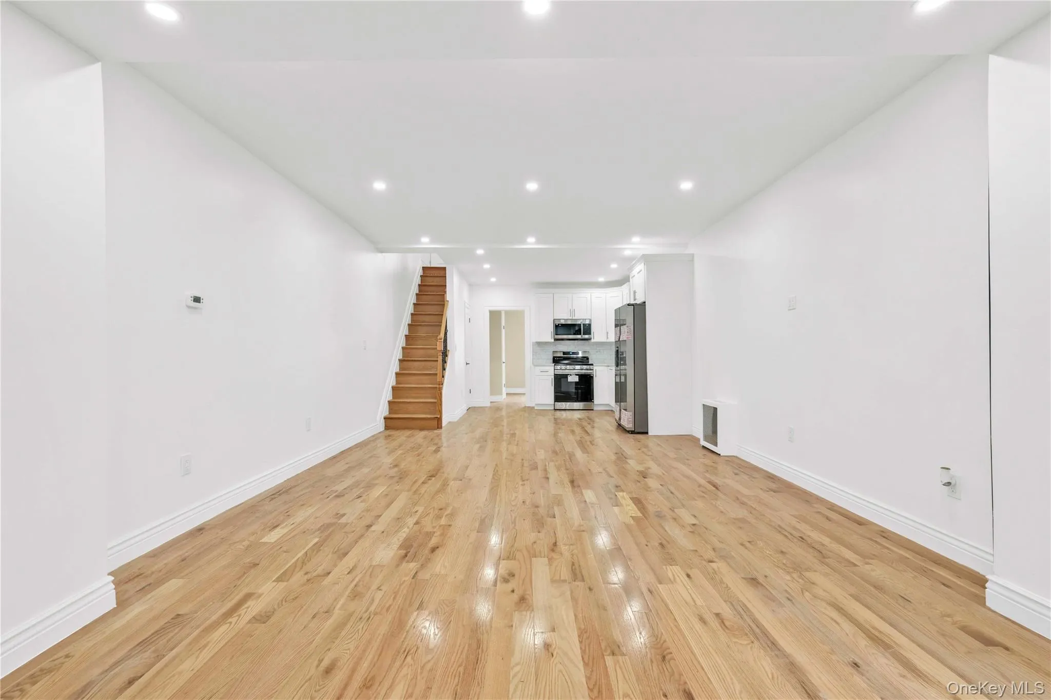 9558 113th Street, New York, NY, 4 Bedrooms Bedrooms, 8 Rooms Rooms,3 BathroomsBathrooms,Residential Sale,For Rent,113th,0,979870 9558 113th Street, New York, NY, 4 Bedrooms Bedrooms, 8 Rooms Rooms,3 BathroomsBathrooms,Residential Sale,For Rent,113th,0,979870