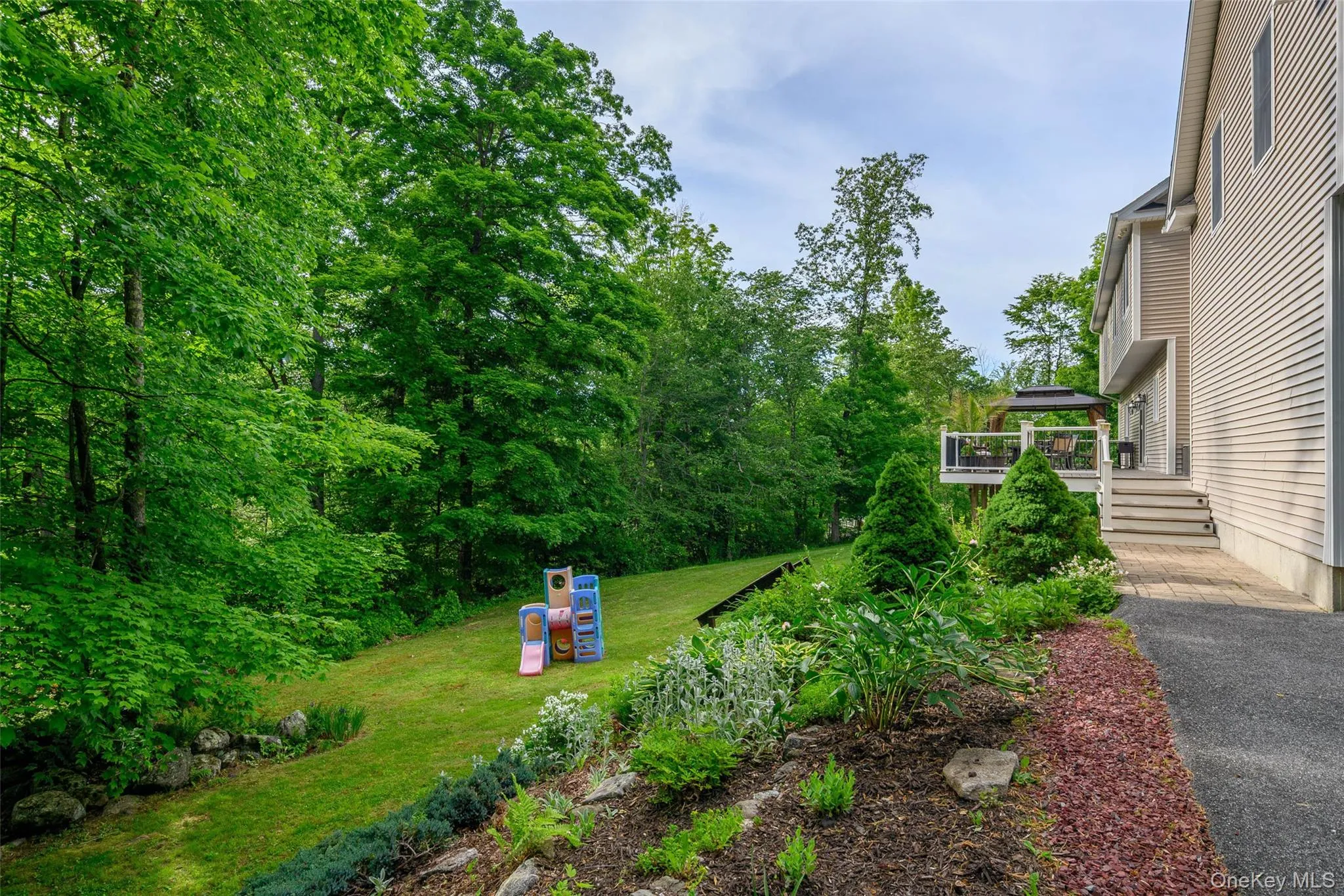 17 Weldon Woods Connecticut Road, New Fairfield, CT, 4 Bedrooms Bedrooms, 10 Rooms Rooms,3 BathroomsBathrooms,Residential,For Rent,Weldon Woods Connecticut,0,979871 17 Weldon Woods Connecticut Road, New Fairfield, CT, 4 Bedrooms Bedrooms, 10 Rooms Rooms,3 BathroomsBathrooms,Residential,For Rent,Weldon Woods Connecticut,0,979871