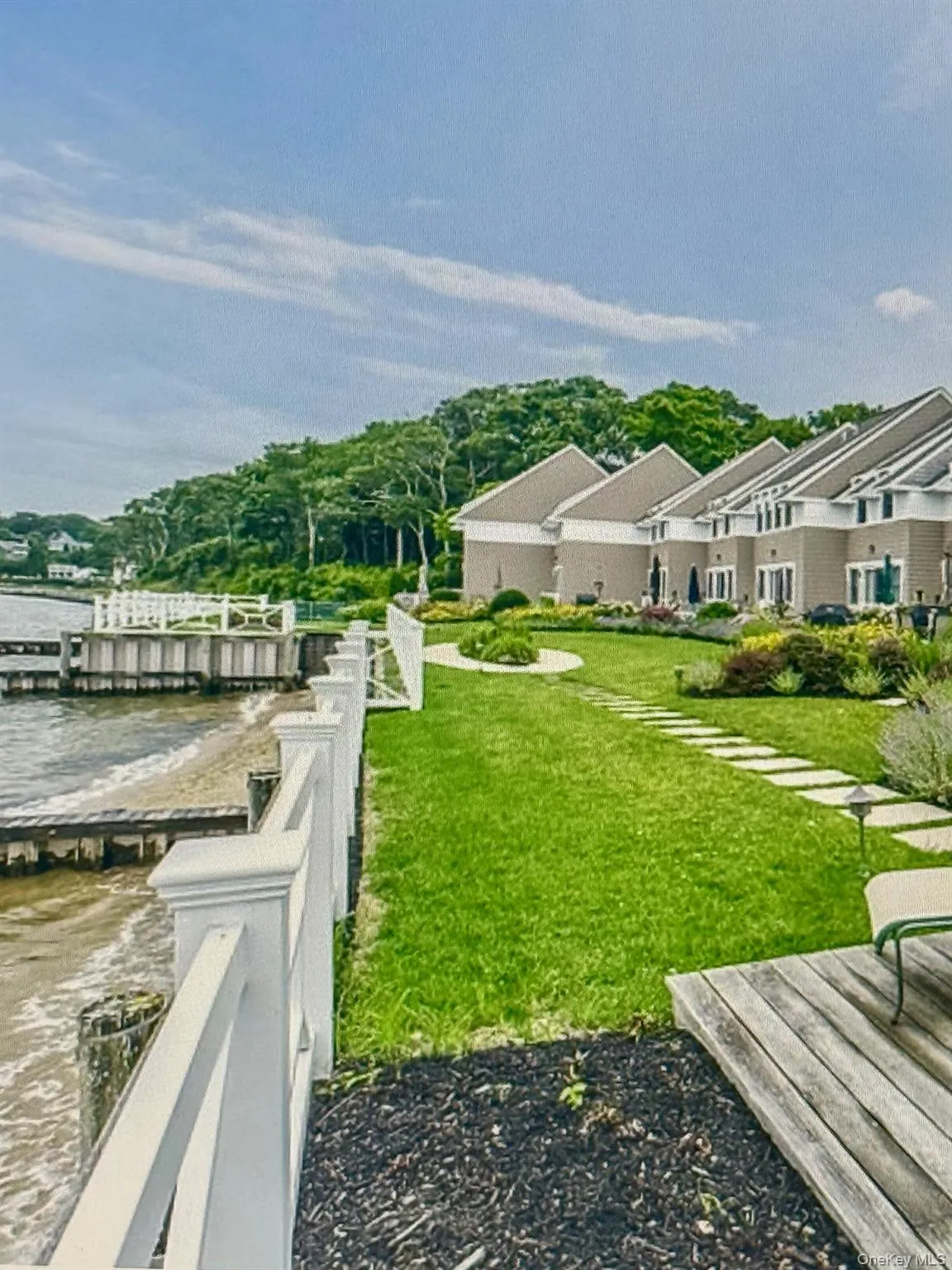 49 Canoe Place Road, Southampton, NY, 1 Bedroom Bedrooms, 4 Rooms Rooms,1 BathroomBathrooms,Residential Lease,For Rent,Canoe Place,0,979877 49 Canoe Place Road, Southampton, NY, 1 Bedroom Bedrooms, 4 Rooms Rooms,1 BathroomBathrooms,Residential Lease,For Rent,Canoe Place,0,979877