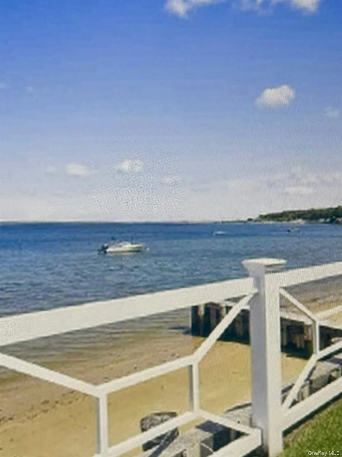 49 Canoe Place Road, Southampton, NY, 1 Bedroom Bedrooms, 4 Rooms Rooms,1 BathroomBathrooms,Residential Lease,For Rent,Canoe Place,0,979877 49 Canoe Place Road, Southampton, NY, 1 Bedroom Bedrooms, 4 Rooms Rooms,1 BathroomBathrooms,Residential Lease,For Rent,Canoe Place,0,979877