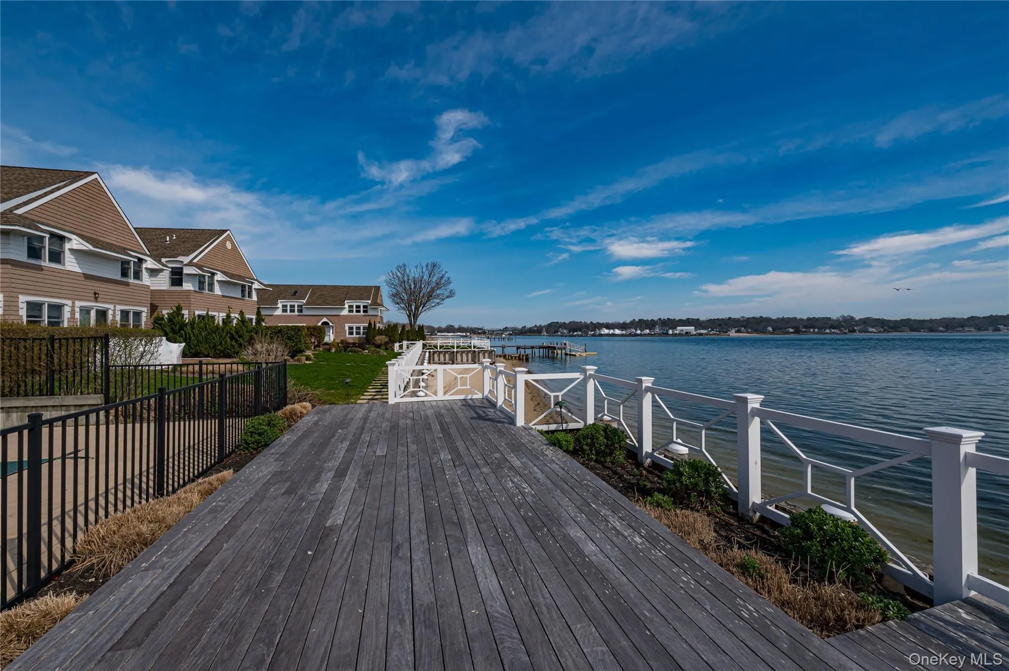 49 Canoe Place Road, Southampton, NY, 1 Bedroom Bedrooms, 4 Rooms Rooms,1 BathroomBathrooms,Residential Lease,For Rent,Canoe Place,0,979877 49 Canoe Place Road, Southampton, NY, 1 Bedroom Bedrooms, 4 Rooms Rooms,1 BathroomBathrooms,Residential Lease,For Rent,Canoe Place,0,979877
