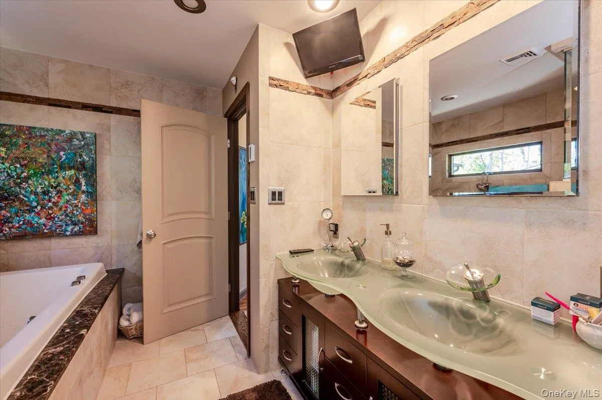 33 Lakeland Street, Islip, NY, 3 Bedrooms Bedrooms, 7 Rooms Rooms,1 BathroomBathrooms,Residential Sale,For Rent,Lakeland,0,979878 33 Lakeland Street, Islip, NY, 3 Bedrooms Bedrooms, 7 Rooms Rooms,1 BathroomBathrooms,Residential Sale,For Rent,Lakeland,0,979878