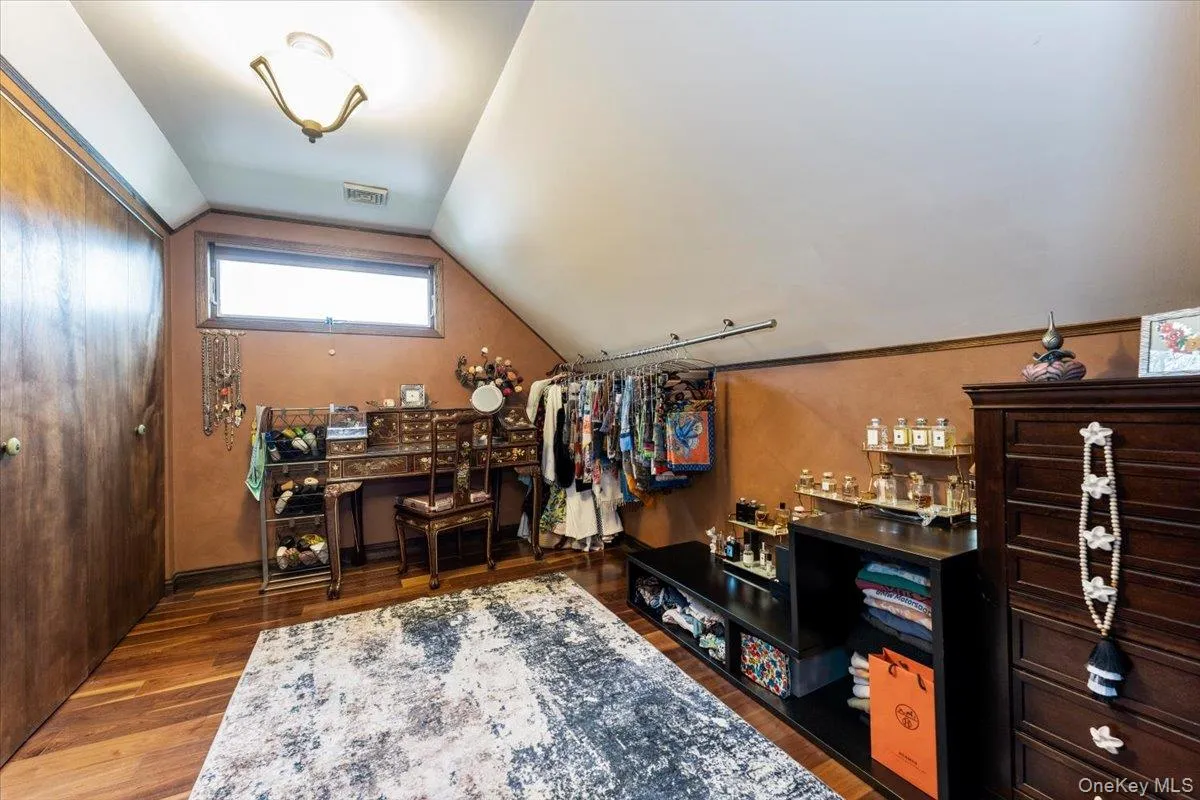 33 Lakeland Street, Islip, NY, 3 Bedrooms Bedrooms, 7 Rooms Rooms,1 BathroomBathrooms,Residential Sale,For Rent,Lakeland,0,979878 33 Lakeland Street, Islip, NY, 3 Bedrooms Bedrooms, 7 Rooms Rooms,1 BathroomBathrooms,Residential Sale,For Rent,Lakeland,0,979878