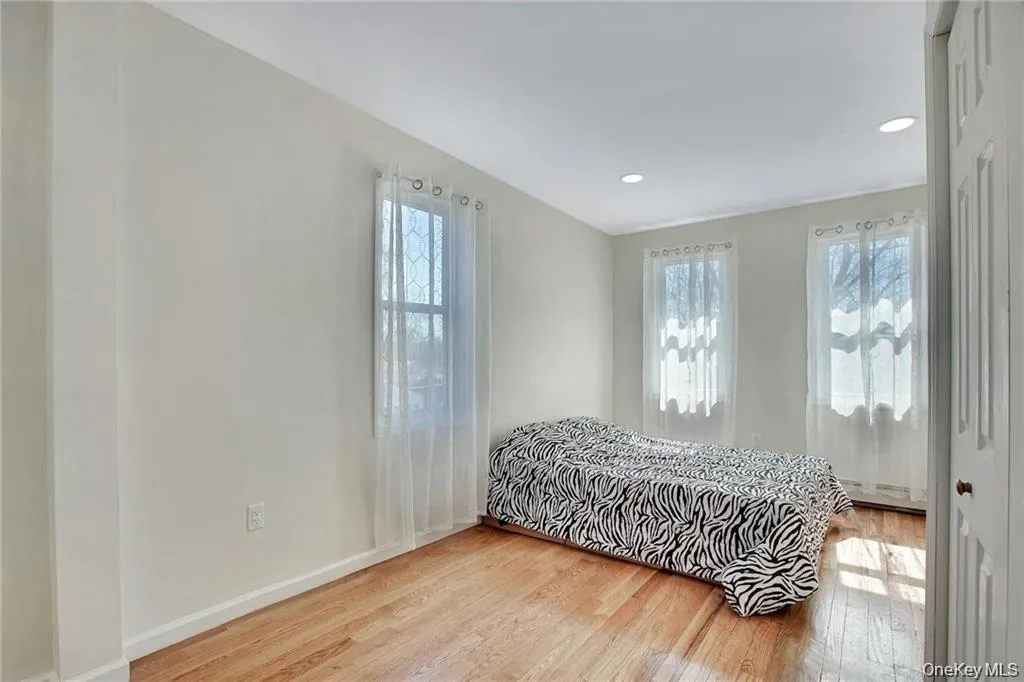 304 TOWER Avenue, Montgomery, NY, 2 Bedrooms Bedrooms, 5 Rooms Rooms,1 BathroomBathrooms,Residential Lease,For Rent,TOWER,0,979879 304 TOWER Avenue, Montgomery, NY, 2 Bedrooms Bedrooms, 5 Rooms Rooms,1 BathroomBathrooms,Residential Lease,For Rent,TOWER,0,979879