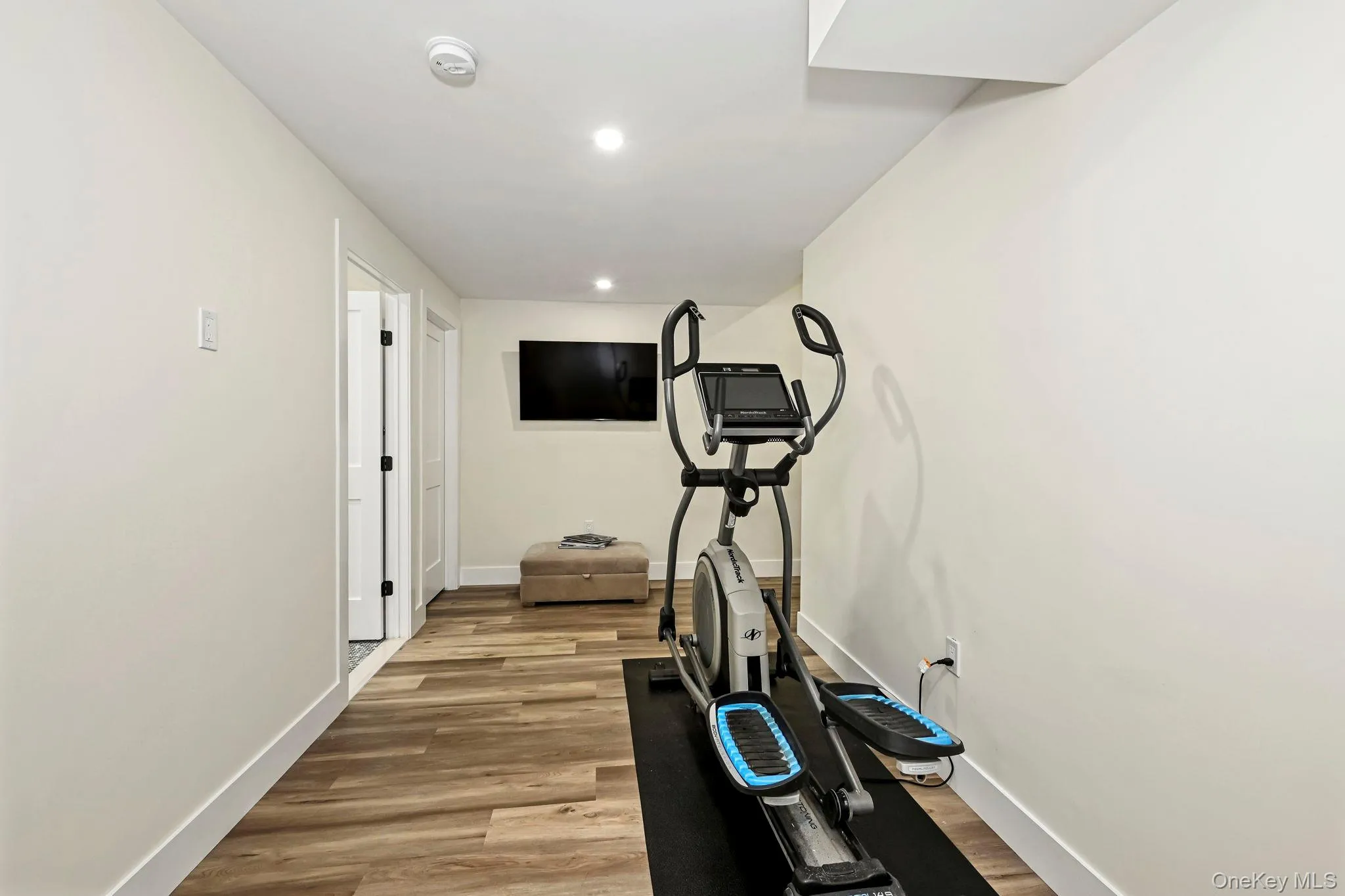 407 Wilmot Road, New Rochelle, NY, 5 Bedrooms Bedrooms, 10 Rooms Rooms,4 BathroomsBathrooms,Residential,For Rent,Wilmot,0,979881 407 Wilmot Road, New Rochelle, NY, 5 Bedrooms Bedrooms, 10 Rooms Rooms,4 BathroomsBathrooms,Residential,For Rent,Wilmot,0,979881