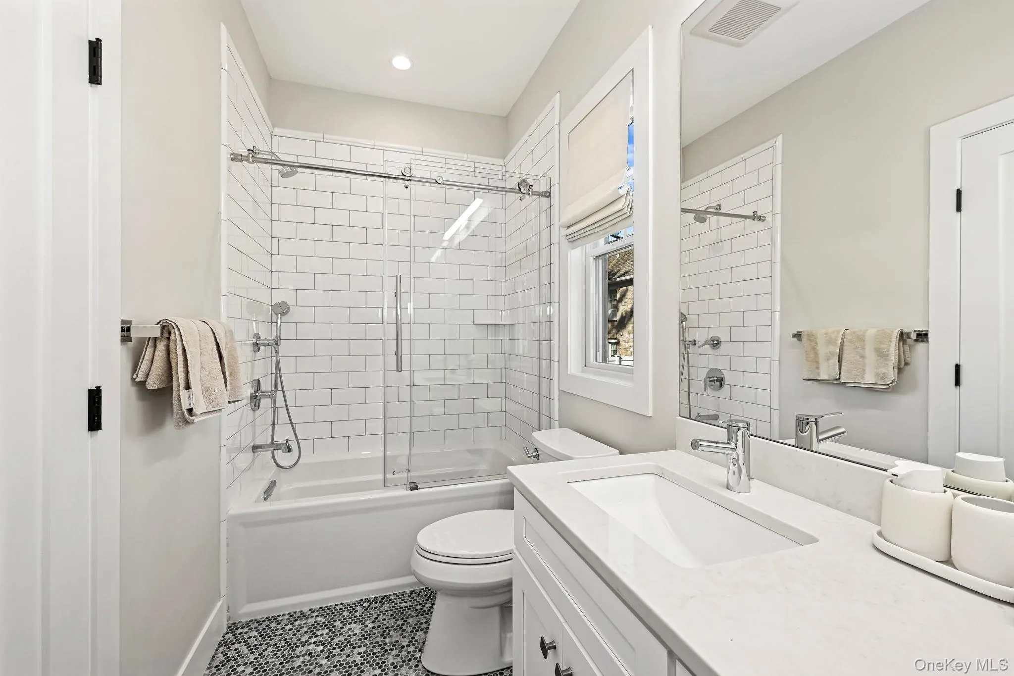407 Wilmot Road, New Rochelle, NY, 5 Bedrooms Bedrooms, 10 Rooms Rooms,4 BathroomsBathrooms,Residential,For Rent,Wilmot,0,979881 407 Wilmot Road, New Rochelle, NY, 5 Bedrooms Bedrooms, 10 Rooms Rooms,4 BathroomsBathrooms,Residential,For Rent,Wilmot,0,979881