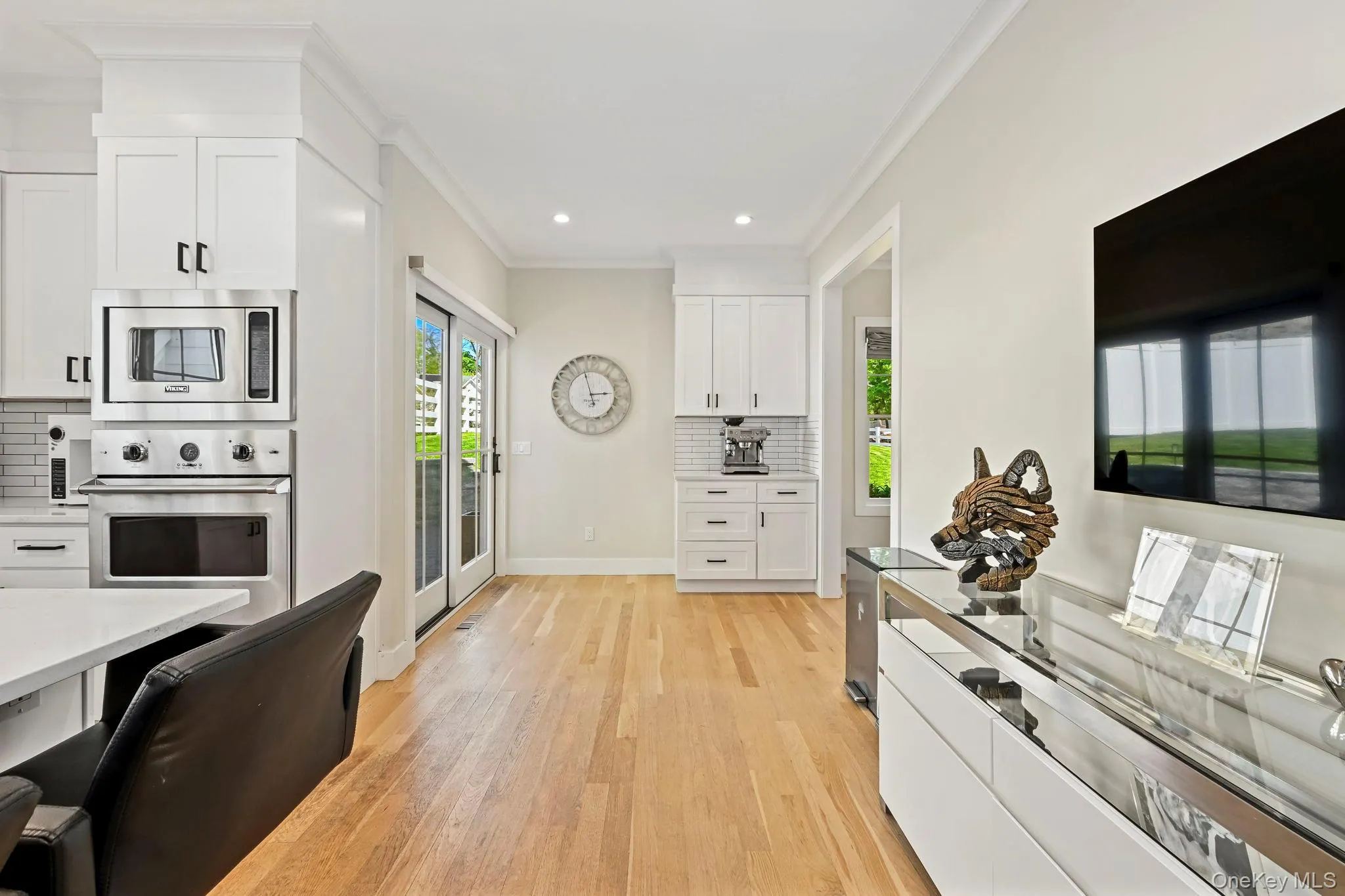 407 Wilmot Road, New Rochelle, NY, 5 Bedrooms Bedrooms, 10 Rooms Rooms,4 BathroomsBathrooms,Residential,For Rent,Wilmot,0,979881 407 Wilmot Road, New Rochelle, NY, 5 Bedrooms Bedrooms, 10 Rooms Rooms,4 BathroomsBathrooms,Residential,For Rent,Wilmot,0,979881