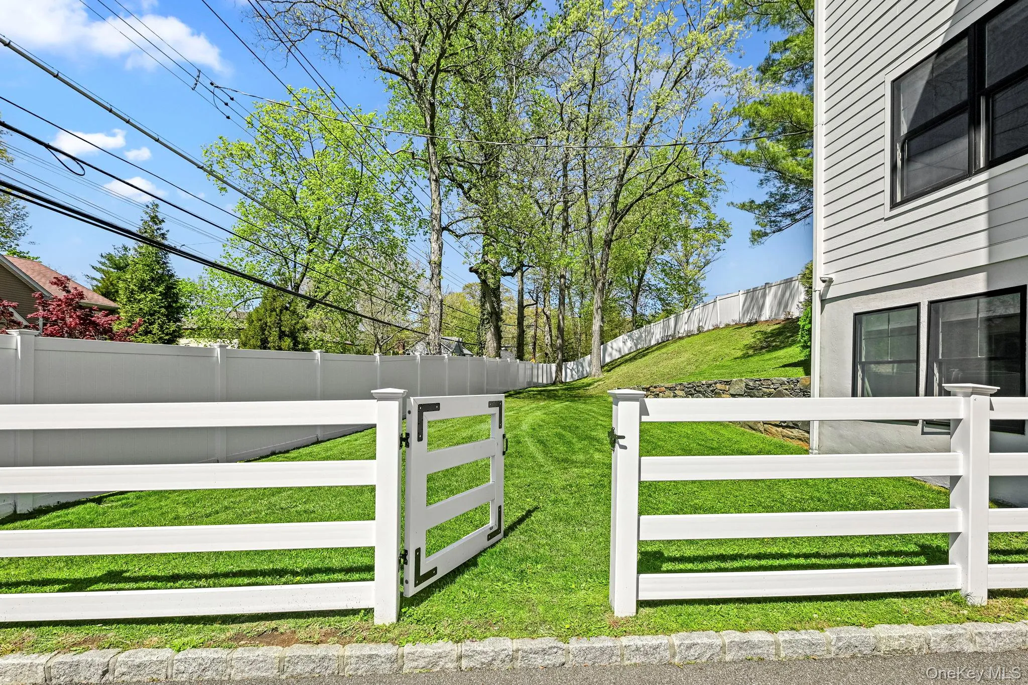 407 Wilmot Road, New Rochelle, NY, 5 Bedrooms Bedrooms, 10 Rooms Rooms,4 BathroomsBathrooms,Residential,For Rent,Wilmot,0,979881 407 Wilmot Road, New Rochelle, NY, 5 Bedrooms Bedrooms, 10 Rooms Rooms,4 BathroomsBathrooms,Residential,For Rent,Wilmot,0,979881