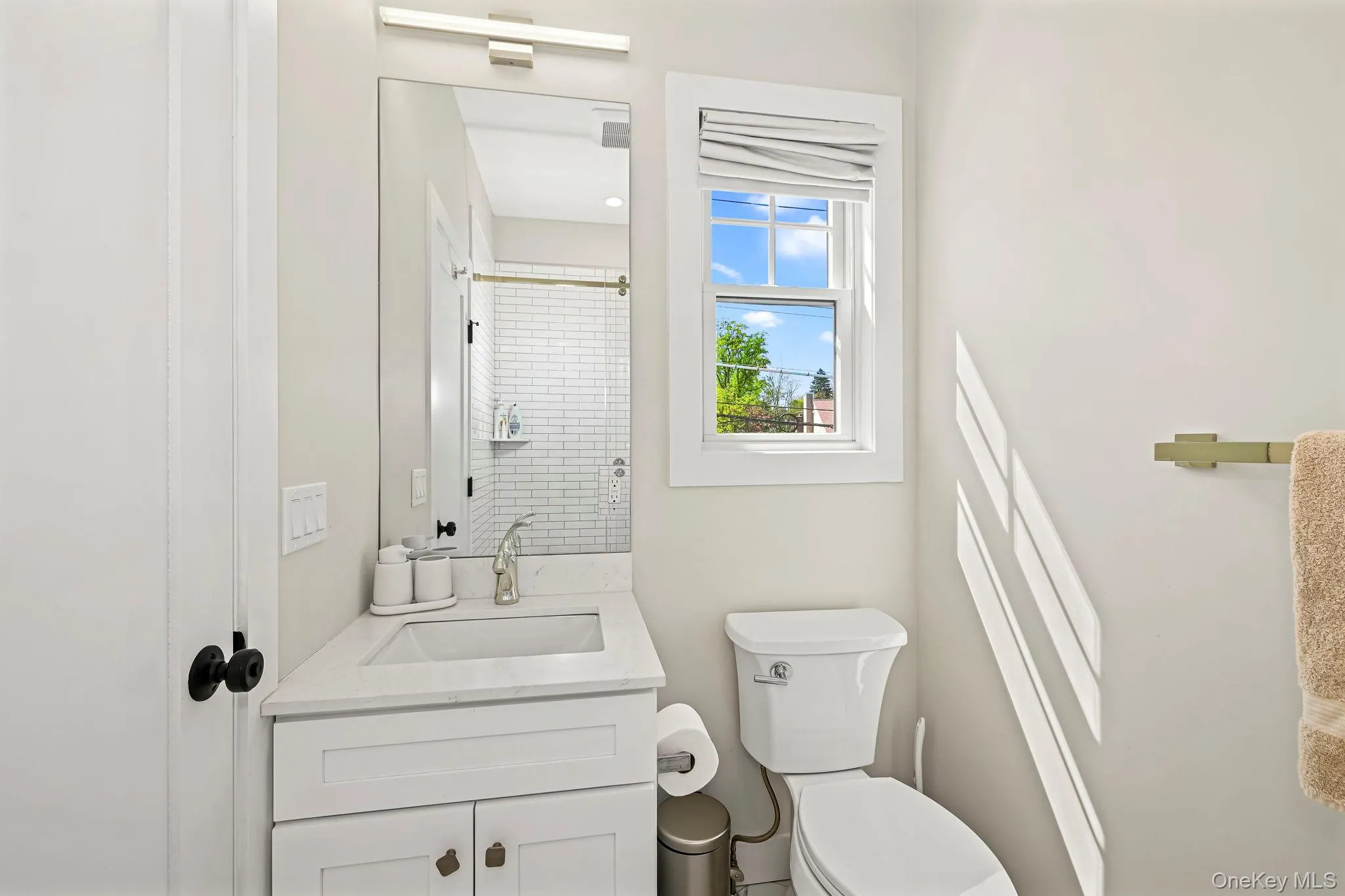 407 Wilmot Road, New Rochelle, NY, 5 Bedrooms Bedrooms, 10 Rooms Rooms,4 BathroomsBathrooms,Residential,For Rent,Wilmot,0,979881 407 Wilmot Road, New Rochelle, NY, 5 Bedrooms Bedrooms, 10 Rooms Rooms,4 BathroomsBathrooms,Residential,For Rent,Wilmot,0,979881