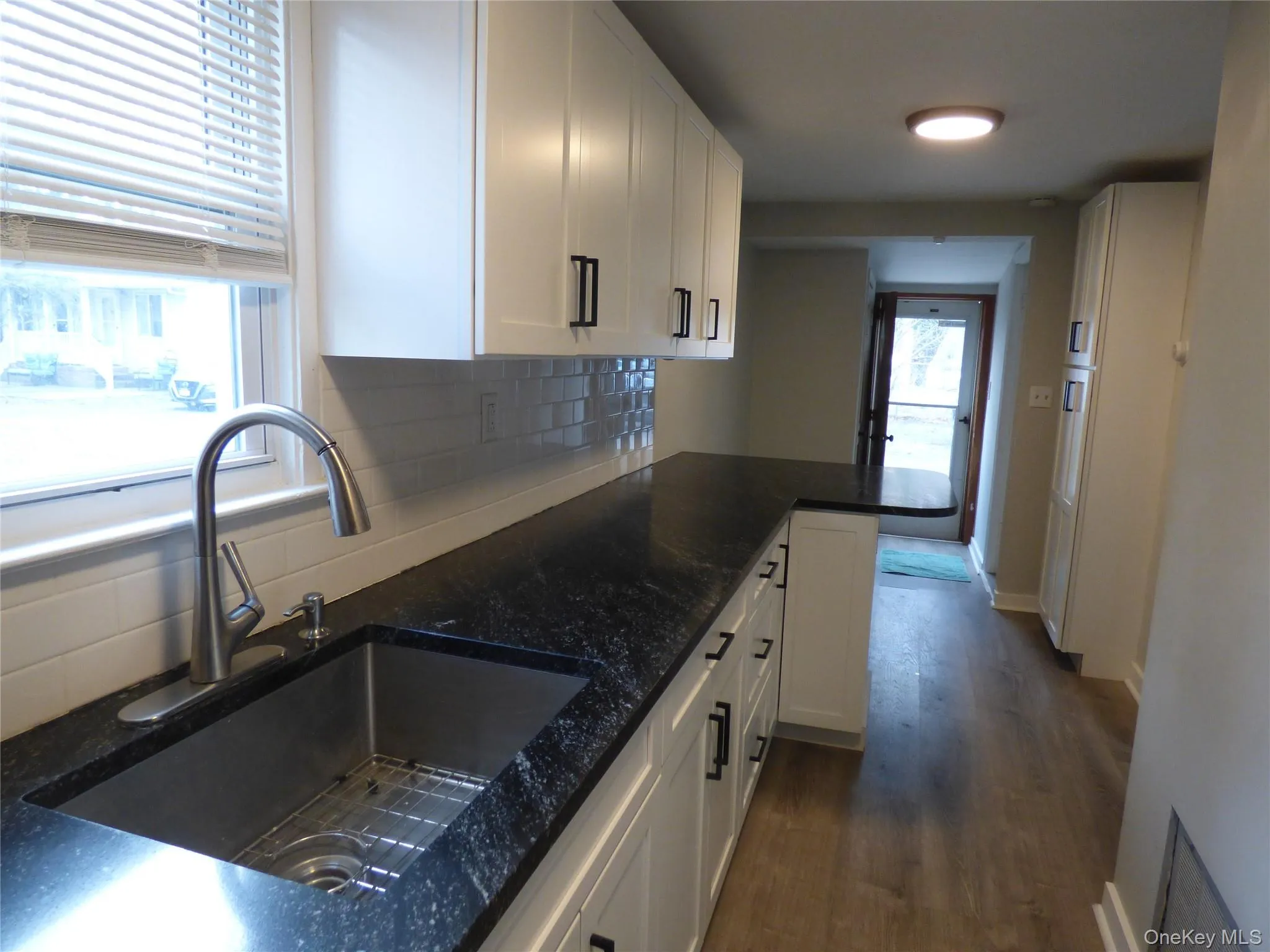 9 Fredericks Road, Warwick (town), NY, 1 Bedroom Bedrooms, 3 Rooms Rooms,1 BathroomBathrooms,Residential Lease,For Rent,Fredericks,0,979891 9 Fredericks Road, Warwick (town), NY, 1 Bedroom Bedrooms, 3 Rooms Rooms,1 BathroomBathrooms,Residential Lease,For Rent,Fredericks,0,979891