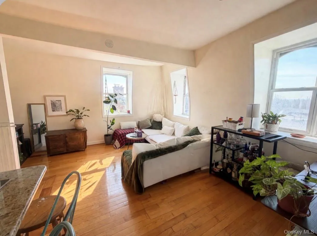 116 Main Street, Orangetown, NY, 2 Bedrooms Bedrooms, 6 Rooms Rooms,1 BathroomBathrooms,Residential Lease,For Rent,Main,0,979912 116 Main Street, Orangetown, NY, 2 Bedrooms Bedrooms, 6 Rooms Rooms,1 BathroomBathrooms,Residential Lease,For Rent,Main,0,979912