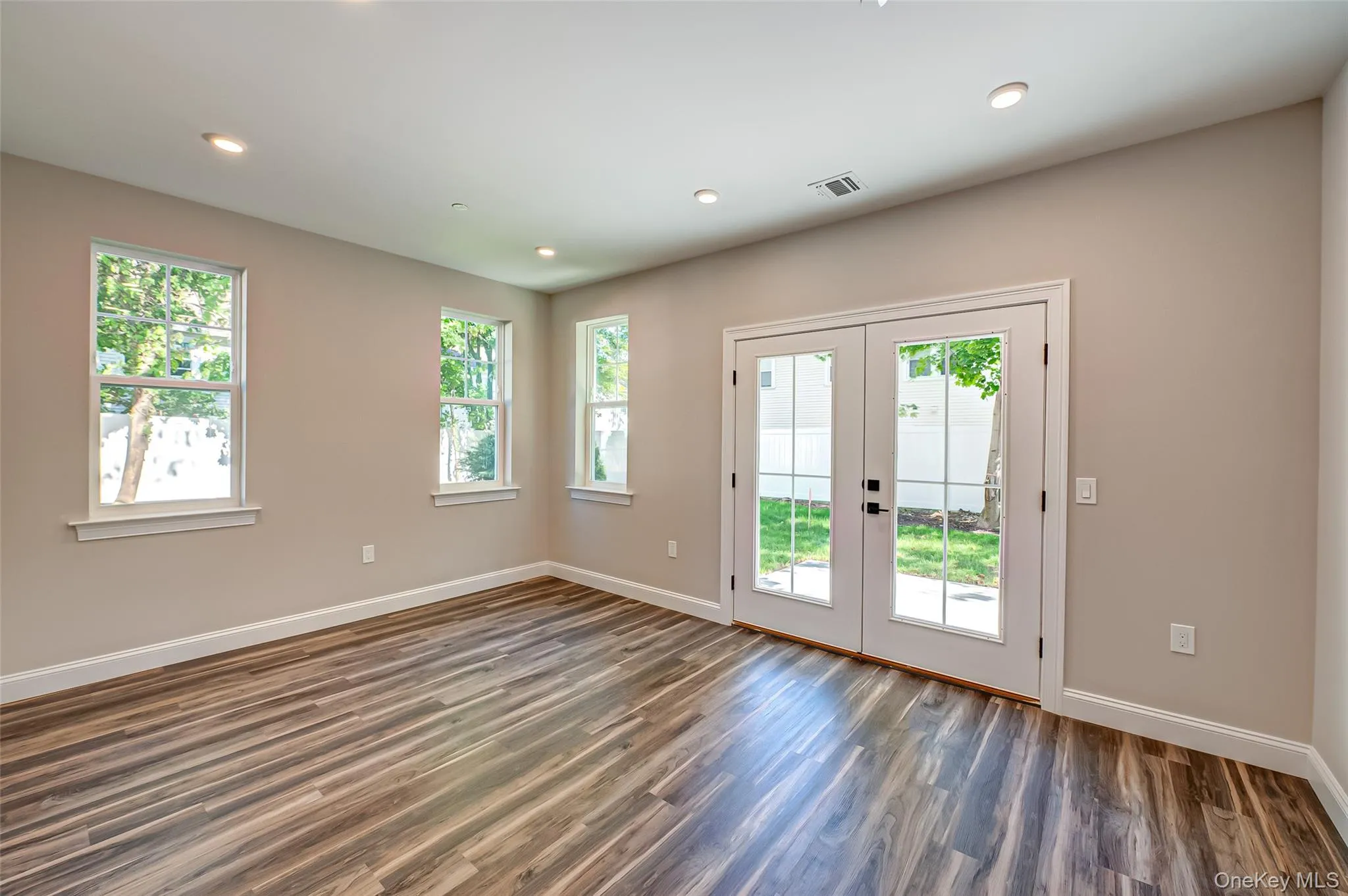 1 Conklin Street, Oyster Bay, NY, 2 Bedrooms Bedrooms, 5 Rooms Rooms,2 BathroomsBathrooms,Residential Lease,For Rent,Conklin,0,979924 1 Conklin Street, Oyster Bay, NY, 2 Bedrooms Bedrooms, 5 Rooms Rooms,2 BathroomsBathrooms,Residential Lease,For Rent,Conklin,0,979924