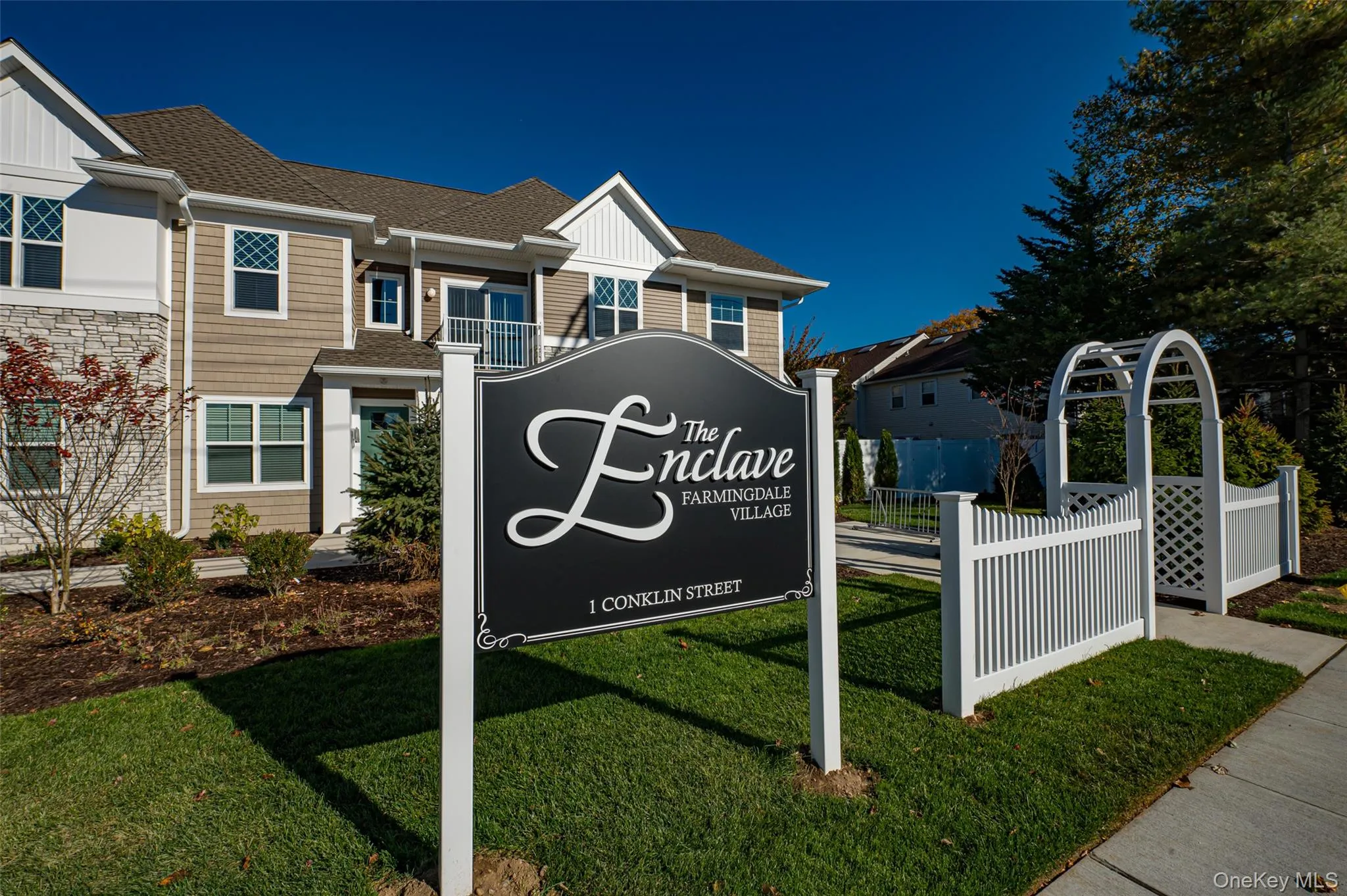 1 Conklin Street, Oyster Bay, NY, 2 Bedrooms Bedrooms, 5 Rooms Rooms,2 BathroomsBathrooms,Residential Lease,For Rent,Conklin,0,979924 1 Conklin Street, Oyster Bay, NY, 2 Bedrooms Bedrooms, 5 Rooms Rooms,2 BathroomsBathrooms,Residential Lease,For Rent,Conklin,0,979924