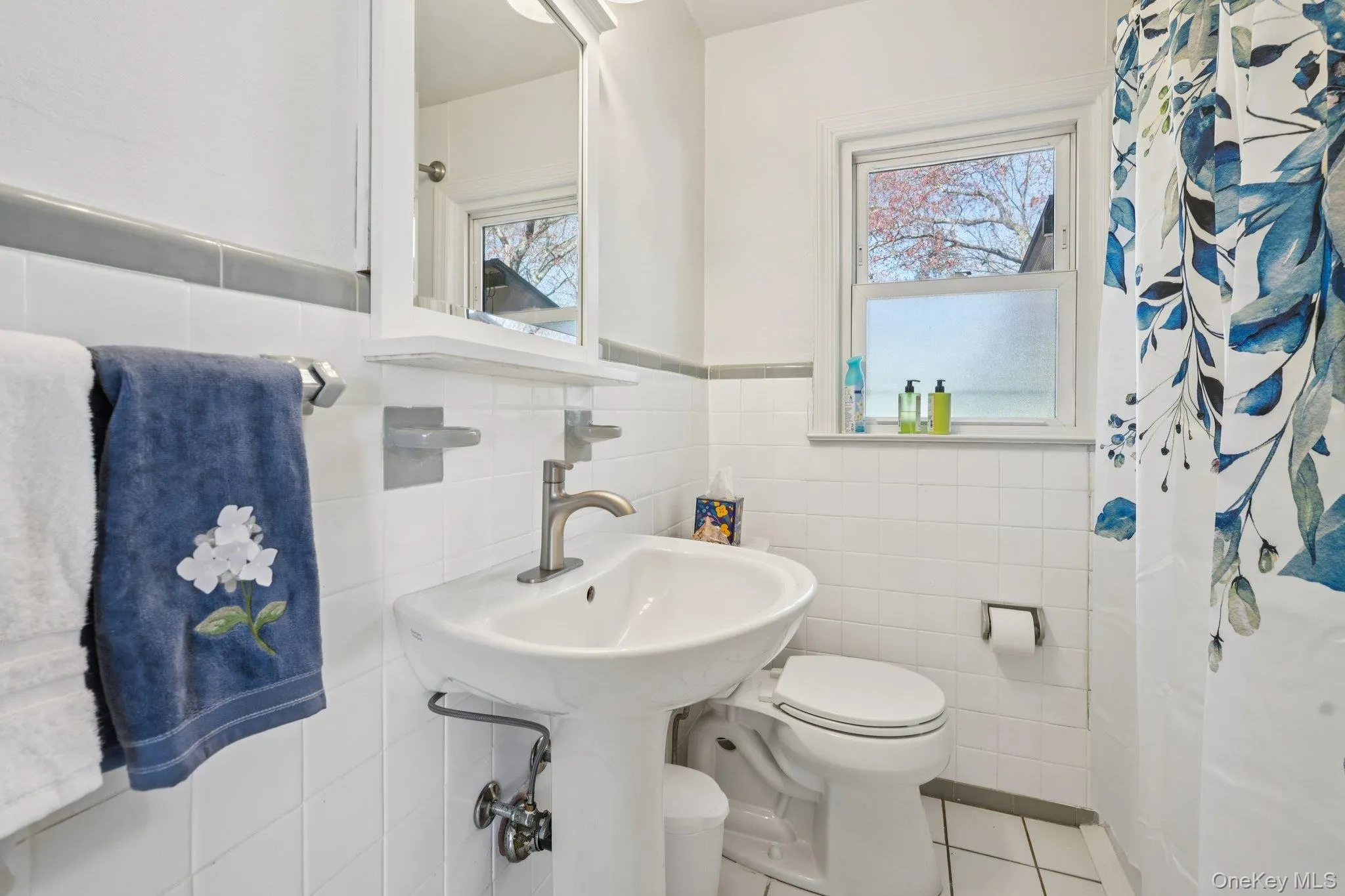 254 Congers Road, Clarkstown, NY, 5 Bedrooms Bedrooms, 9 Rooms Rooms,3 BathroomsBathrooms,Residential,For Rent,Congers,0,KEY979932 254 Congers Road, Clarkstown, NY, 5 Bedrooms Bedrooms, 9 Rooms Rooms,3 BathroomsBathrooms,Residential,For Rent,Congers,0,KEY979932