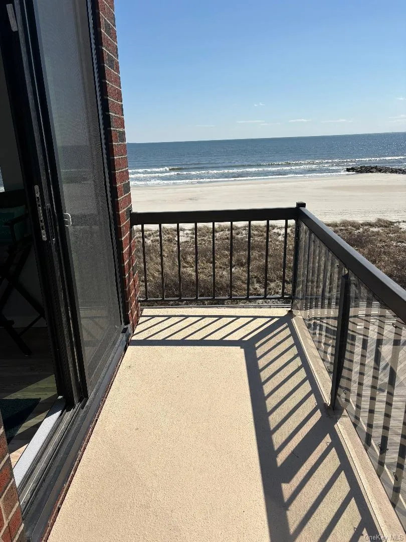 750 West Broadway, Long Beach, NY, 2 Bedrooms Bedrooms, 5 Rooms Rooms,3 BathroomsBathrooms,Residential Lease,For Rent,West Broadway,0,979933 750 West Broadway, Long Beach, NY, 2 Bedrooms Bedrooms, 5 Rooms Rooms,3 BathroomsBathrooms,Residential Lease,For Rent,West Broadway,0,979933