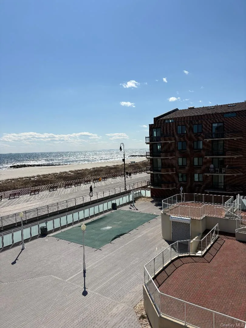 750 West Broadway, Long Beach, NY, 2 Bedrooms Bedrooms, 5 Rooms Rooms,3 BathroomsBathrooms,Residential Lease,For Rent,West Broadway,0,979933 750 West Broadway, Long Beach, NY, 2 Bedrooms Bedrooms, 5 Rooms Rooms,3 BathroomsBathrooms,Residential Lease,For Rent,West Broadway,0,979933