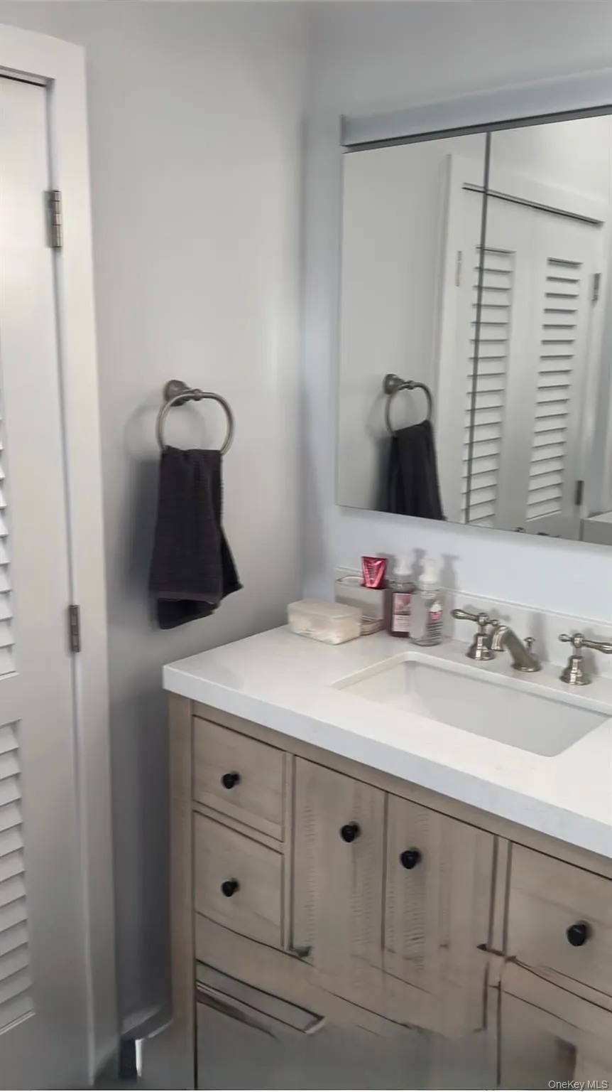 750 West Broadway, Long Beach, NY, 2 Bedrooms Bedrooms, 5 Rooms Rooms,3 BathroomsBathrooms,Residential Lease,For Rent,West Broadway,0,979933 750 West Broadway, Long Beach, NY, 2 Bedrooms Bedrooms, 5 Rooms Rooms,3 BathroomsBathrooms,Residential Lease,For Rent,West Broadway,0,979933