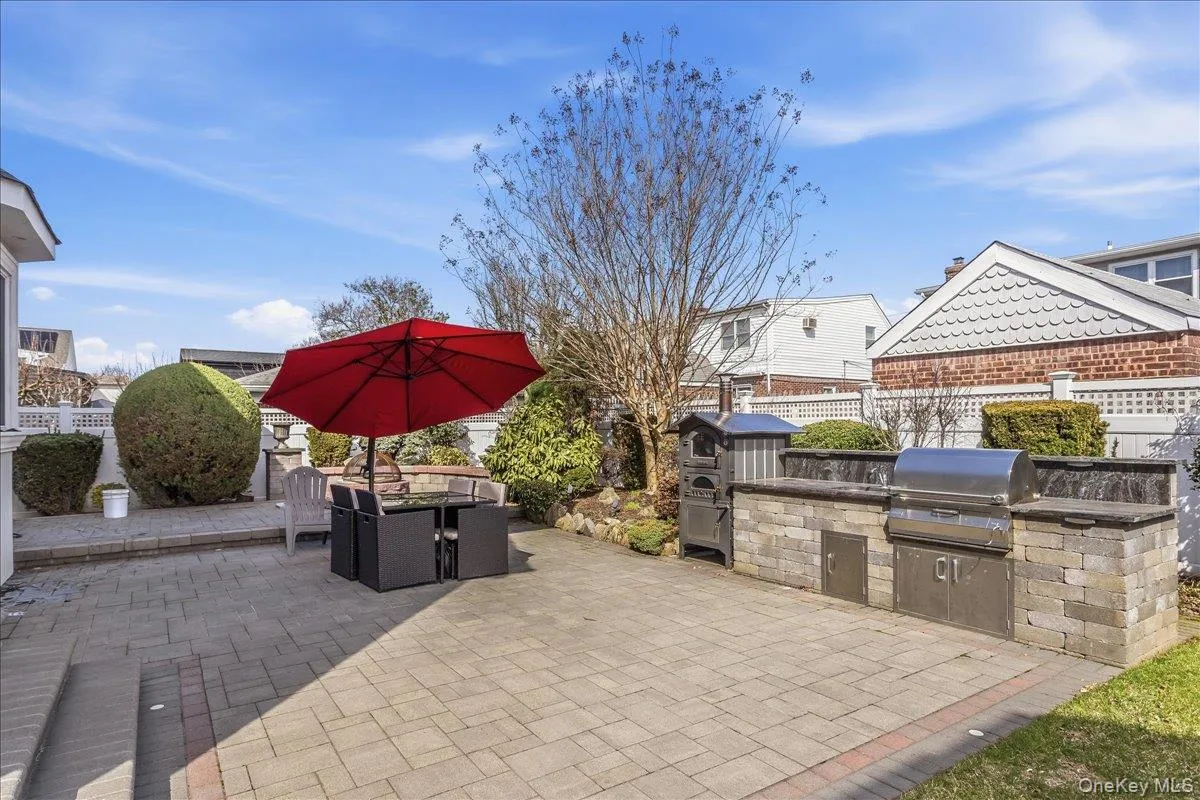 263 James Street, Hempstead, NY, 4 Bedrooms Bedrooms, 8 Rooms Rooms,2 BathroomsBathrooms,Residential,For Rent,James,0,979935 263 James Street, Hempstead, NY, 4 Bedrooms Bedrooms, 8 Rooms Rooms,2 BathroomsBathrooms,Residential,For Rent,James,0,979935