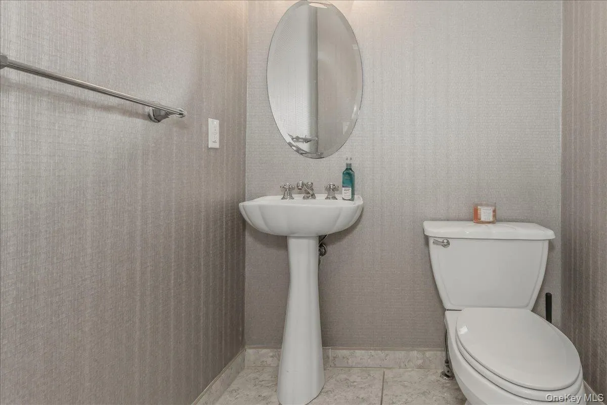 263 James Street, Hempstead, NY, 4 Bedrooms Bedrooms, 8 Rooms Rooms,2 BathroomsBathrooms,Residential,For Rent,James,0,979935 263 James Street, Hempstead, NY, 4 Bedrooms Bedrooms, 8 Rooms Rooms,2 BathroomsBathrooms,Residential,For Rent,James,0,979935