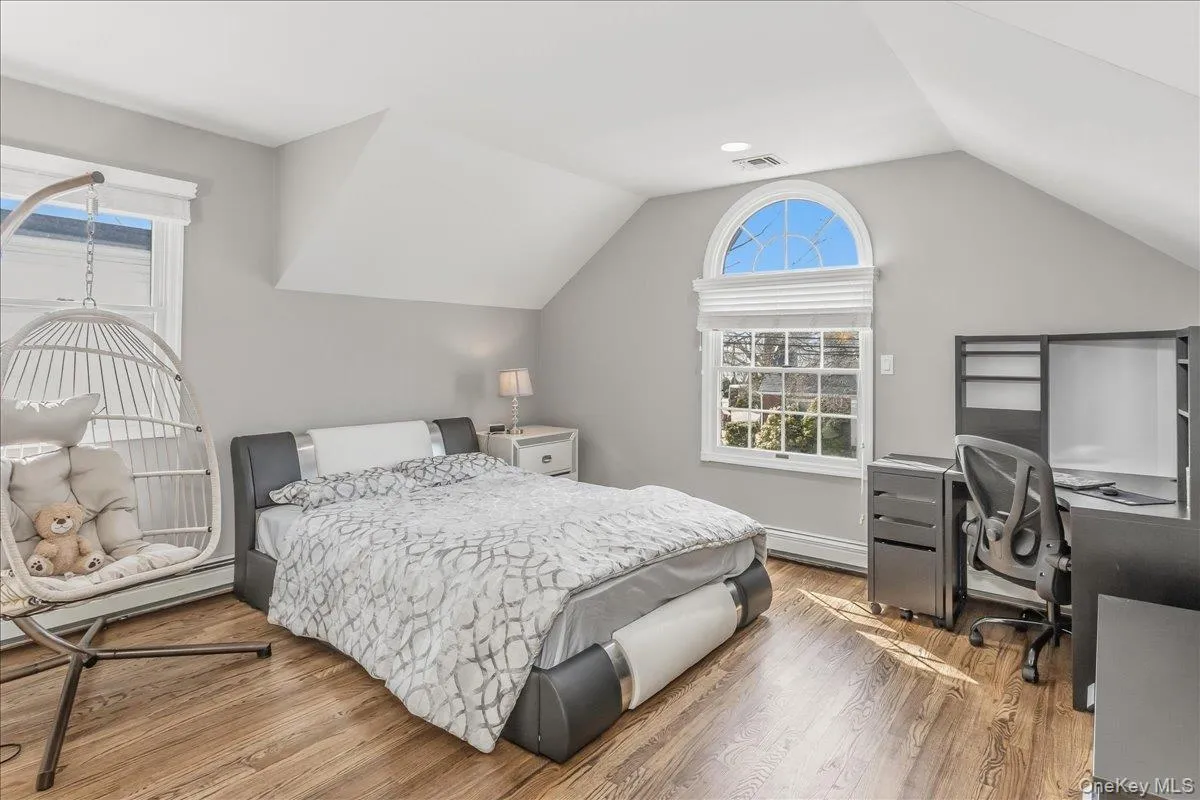 263 James Street, Hempstead, NY, 4 Bedrooms Bedrooms, 8 Rooms Rooms,2 BathroomsBathrooms,Residential,For Rent,James,0,979935 263 James Street, Hempstead, NY, 4 Bedrooms Bedrooms, 8 Rooms Rooms,2 BathroomsBathrooms,Residential,For Rent,James,0,979935
